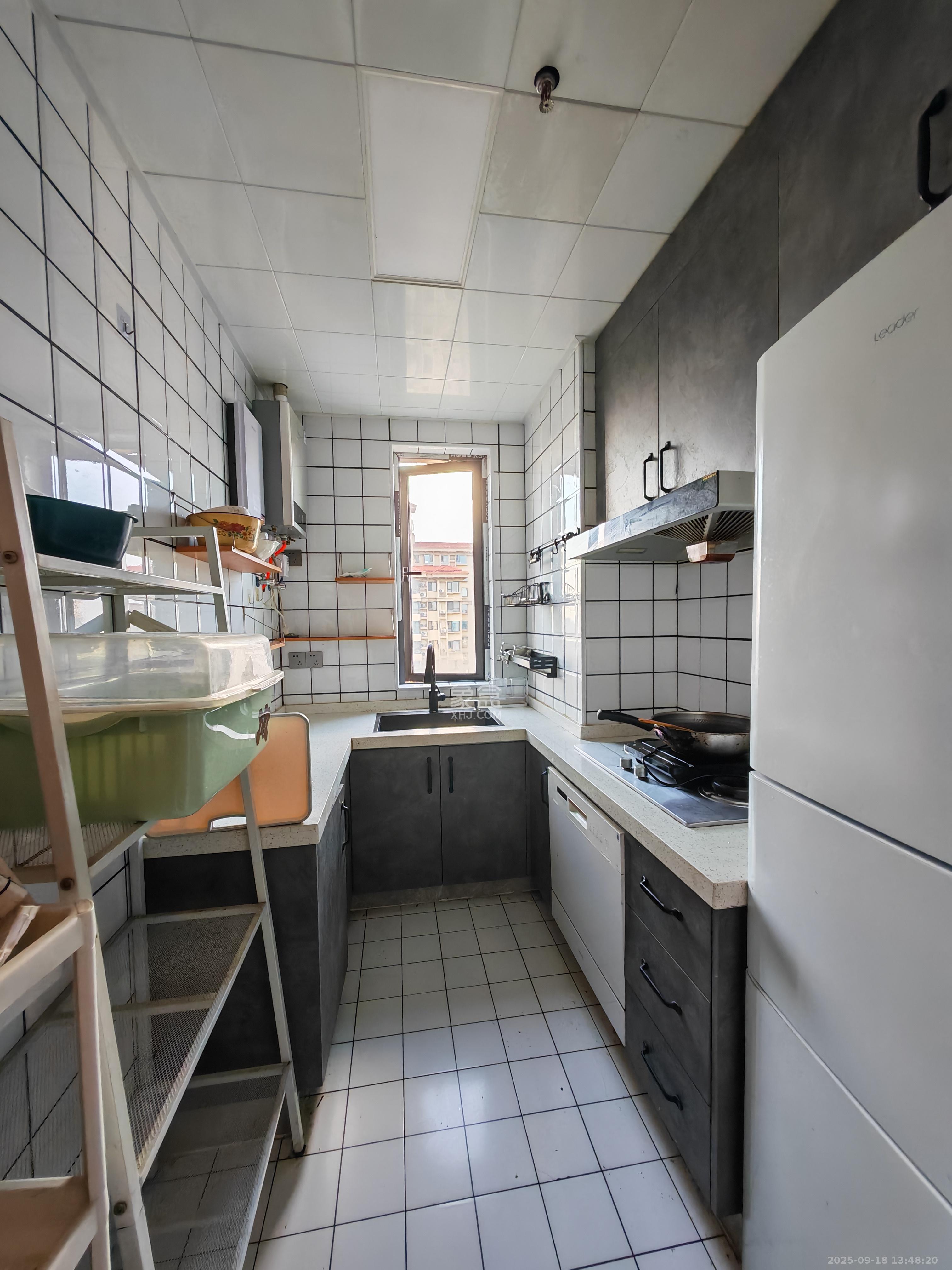 钱隆世家  2室2厅1卫    1800.0元/月 钱隆世家  2室2厅1卫    1800.0元/月室内图