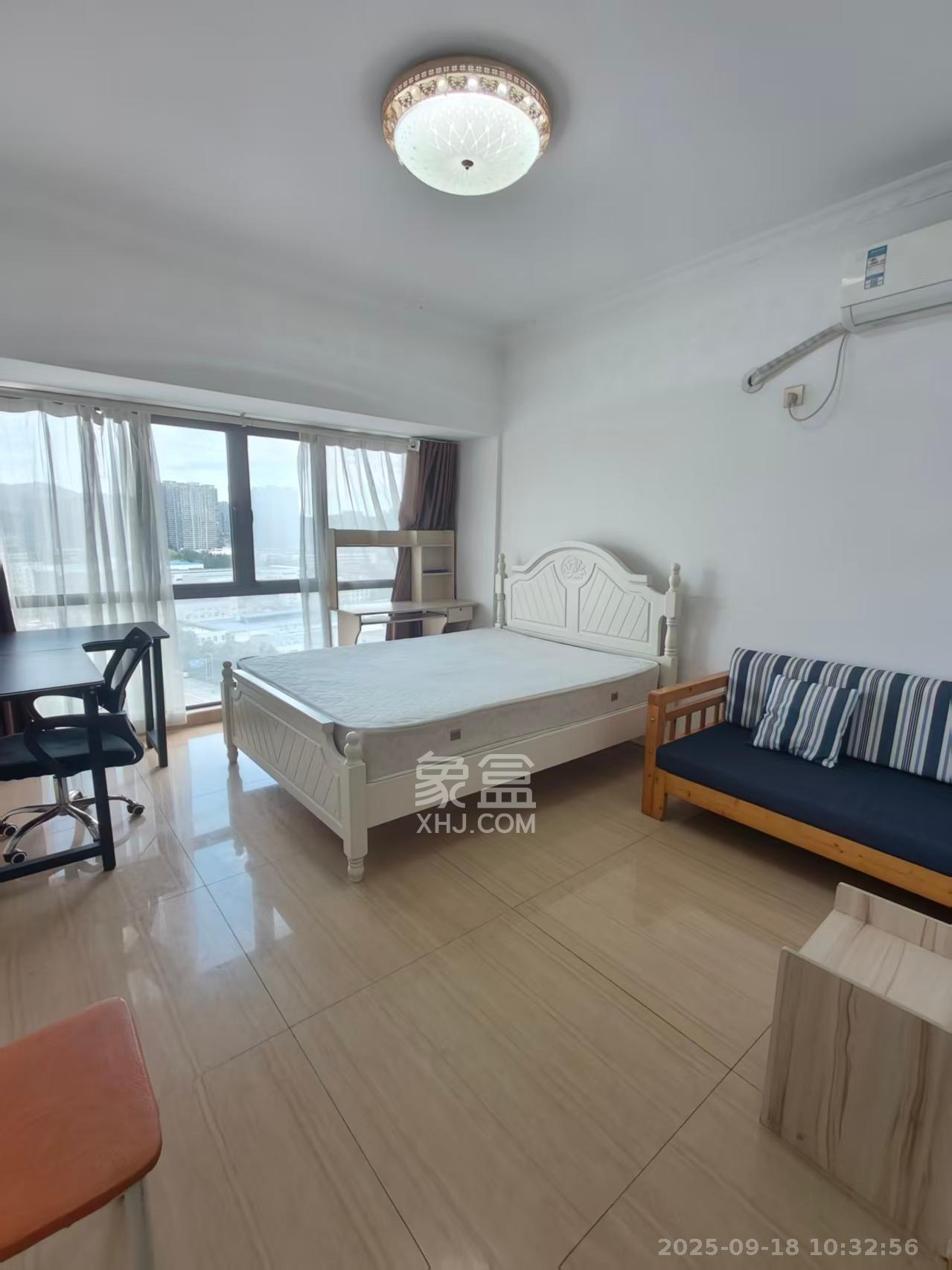 雅阁国际  1室1厅1卫    1600.0元/月 雅阁国际  1室1厅1卫    1600.0元/月