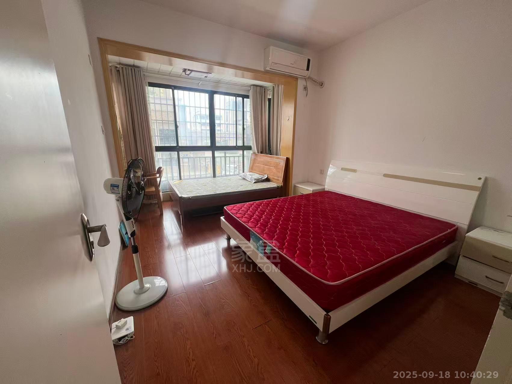 尚格名城香榭丽舍 3室2厅1卫 1800.0元/月 尚格名城香榭丽舍 3室2厅1卫 1800.0元/月室内图