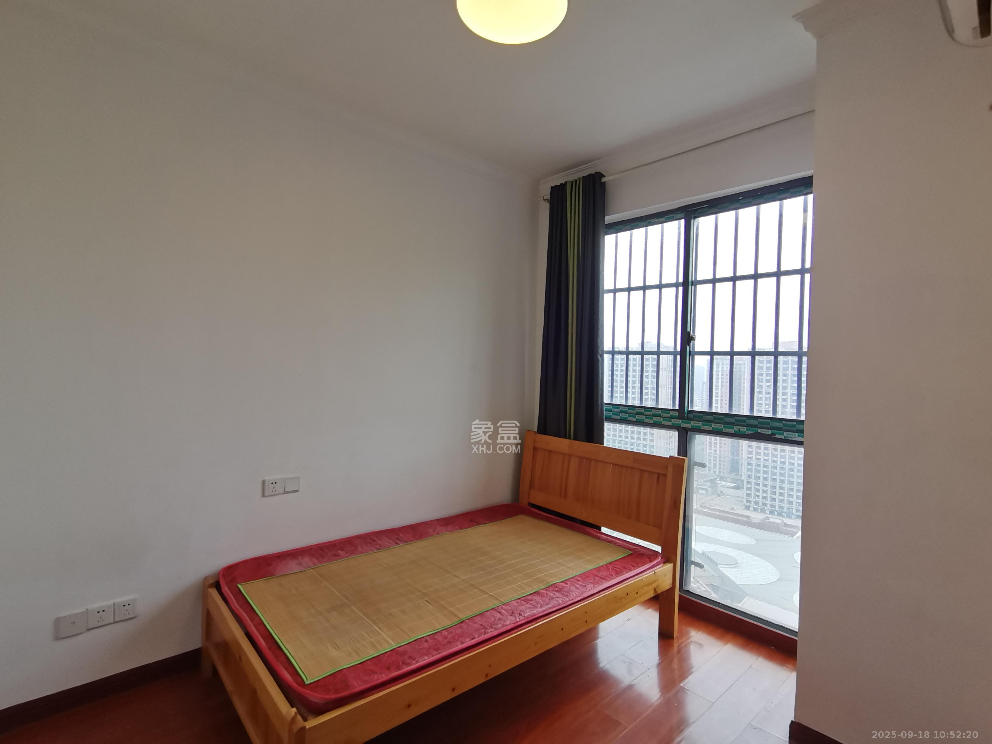 明发国际城 4室2厅2卫 2000.0元/月 明发国际城 4室2厅2卫 2000.0元/月室内图