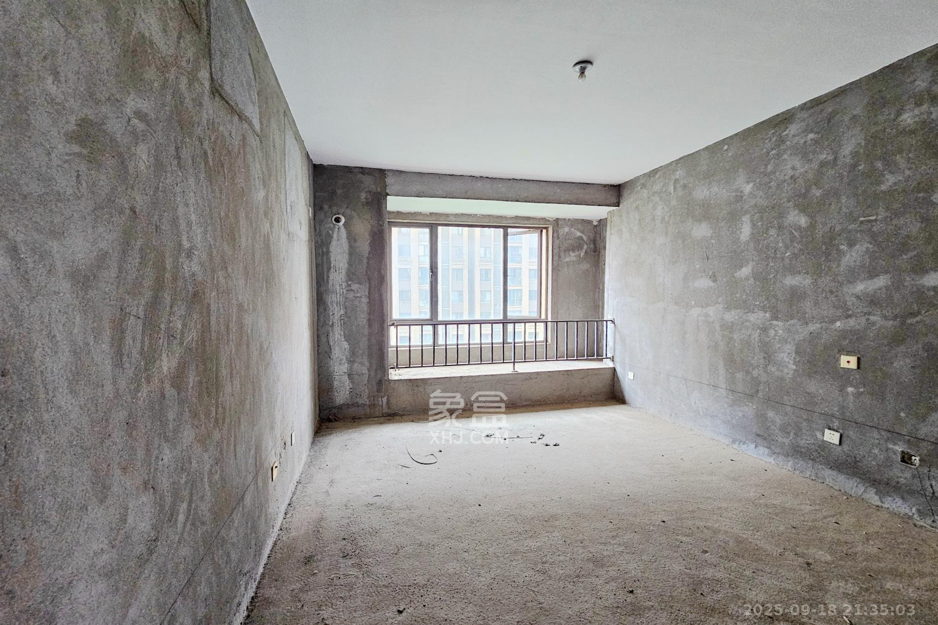 新华都万家城 3室2厅1卫 140.0万 新华都万家城 3室2厅1卫 140.0万卧室