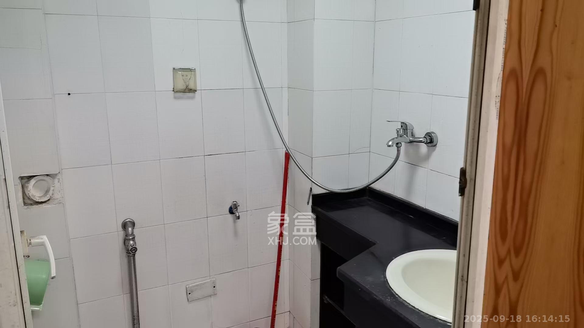 广泰家园  2室2厅1卫    1400.0元/月 广泰家园  2室2厅1卫    1400.0元/月室内图