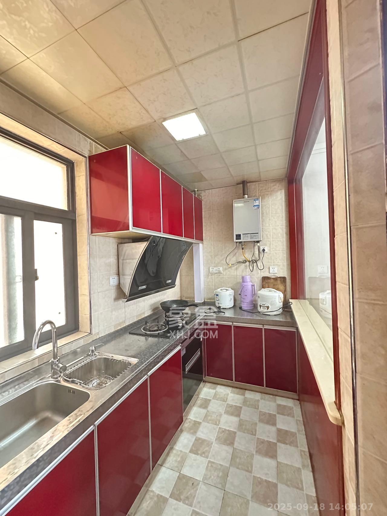 香樟兰亭(朗峰苑) 3室2厅1卫 2400.0元/月 香樟兰亭(朗峰苑) 3室2厅1卫 2400.0元/月室内图