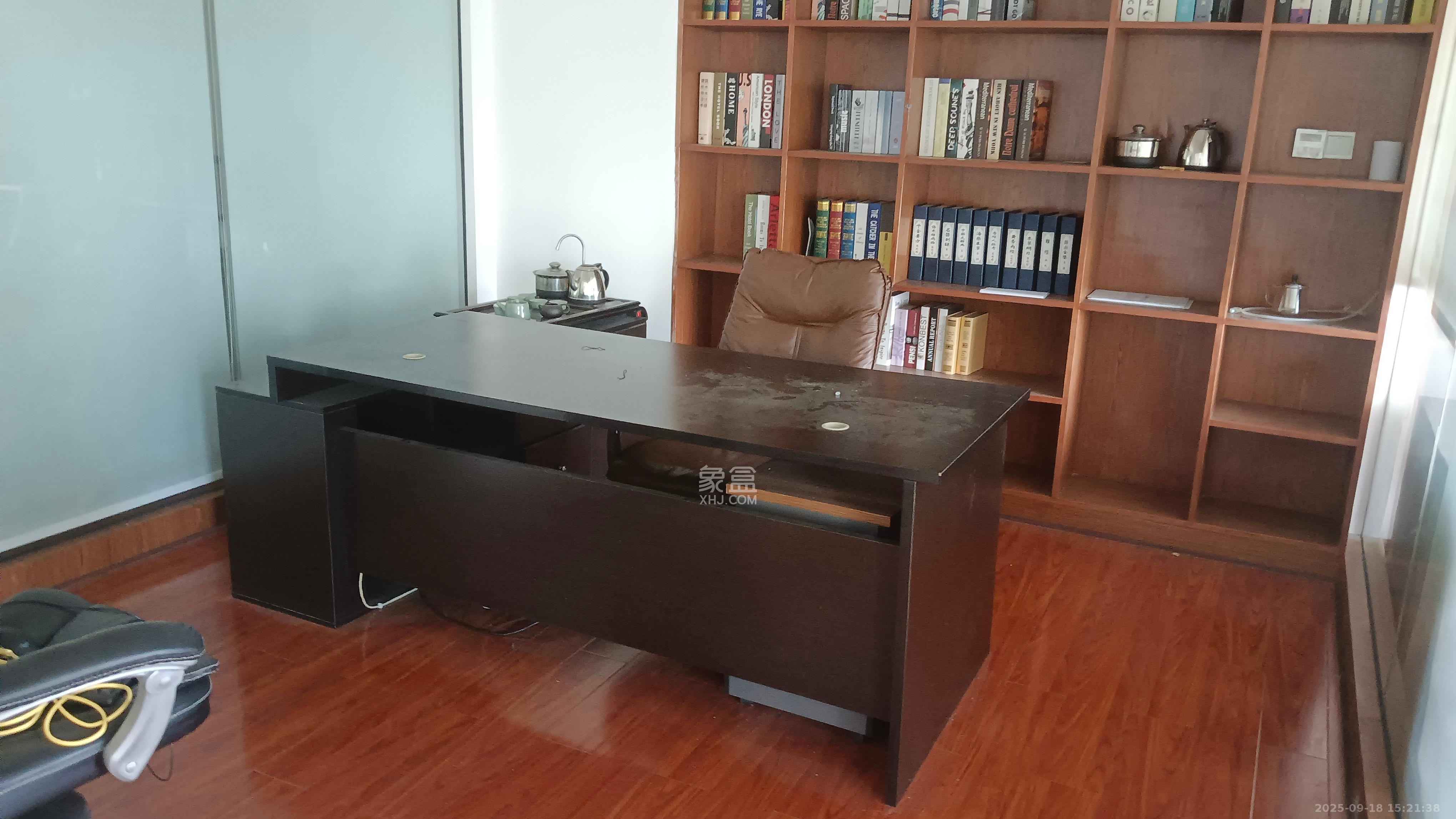 华翼府   185.0㎡      4800.0元/月室内图