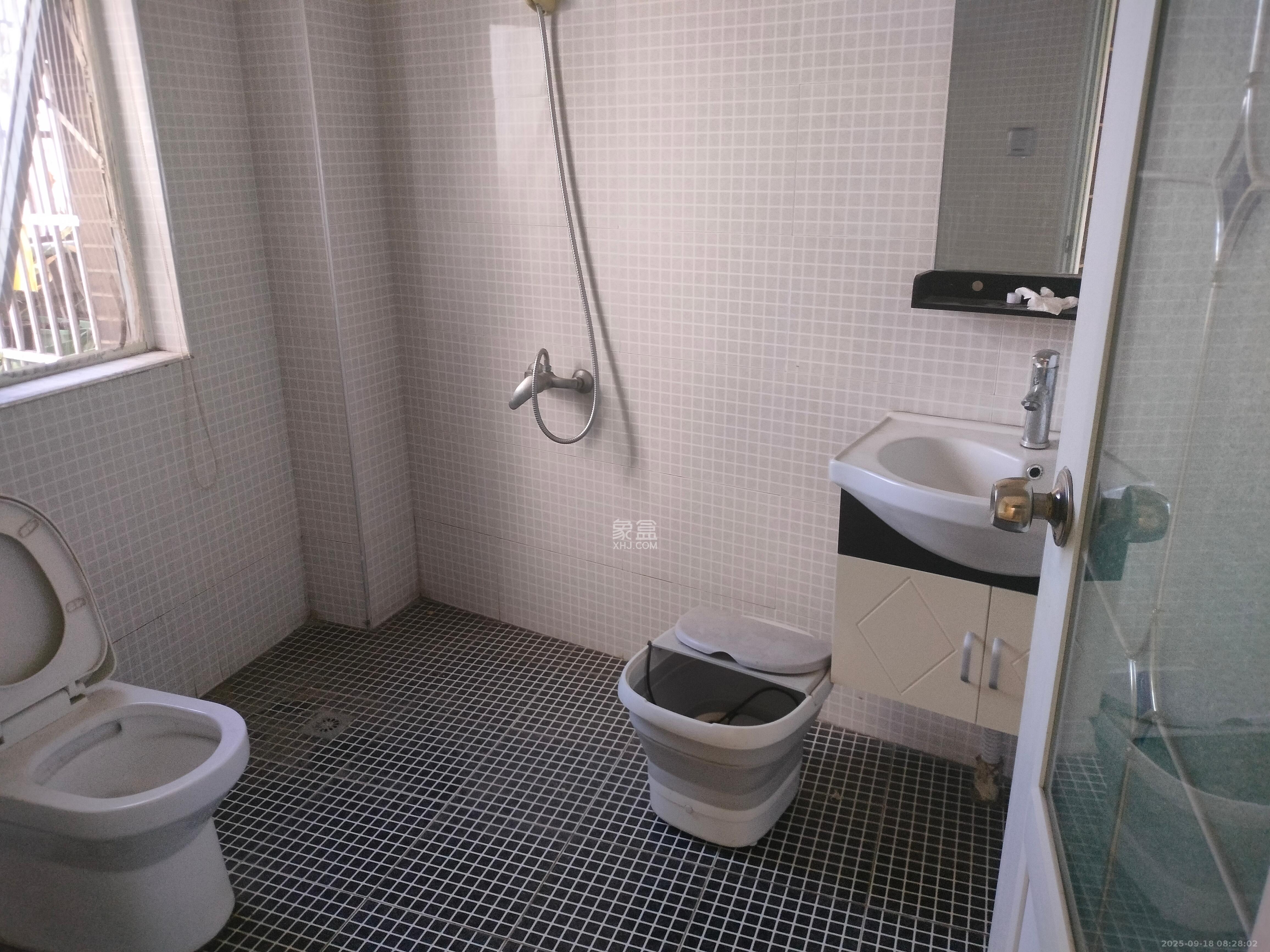 华菱蓝调国际(华菱.香墅美地) 3室2厅2卫 2600.0元/月 华菱蓝调国际(华菱.香墅美地) 3室2厅2卫 2600.0元/月室内图