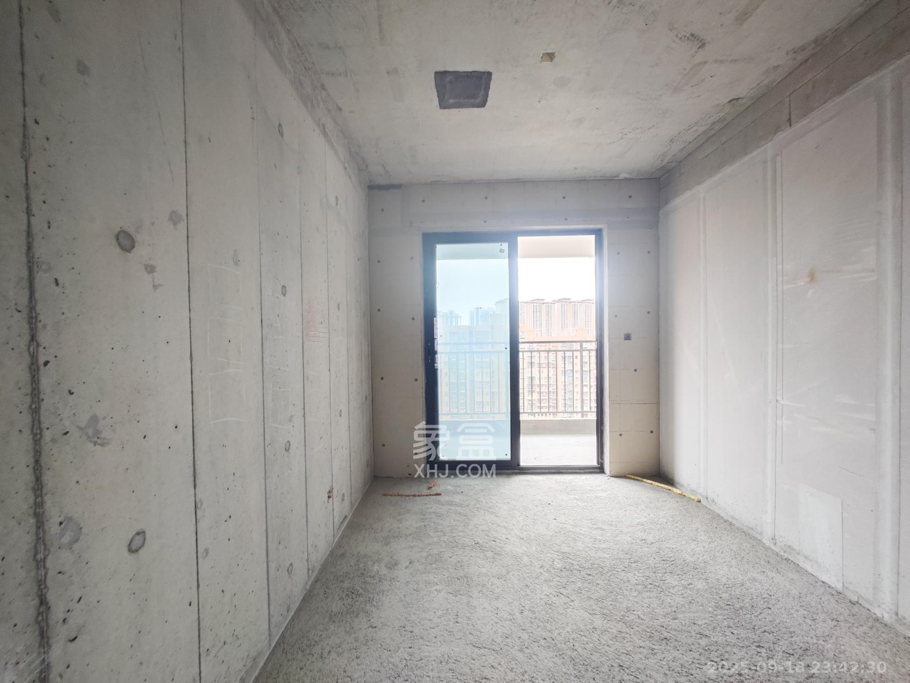 润和翰文府  3室2厅2卫    119.8万卧室