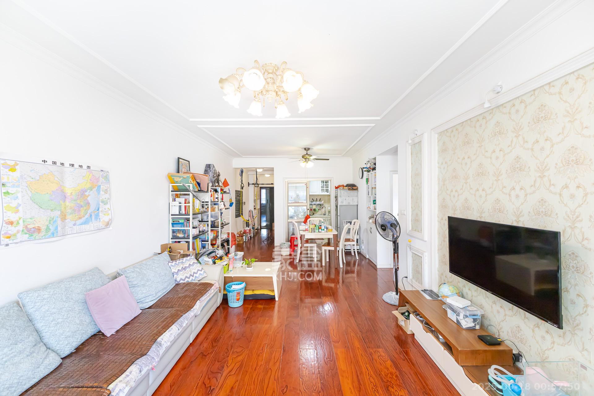 润和之悦(金泽园) 3室2厅1卫 56.8万 润和之悦(金泽园) 3室2厅1卫 56.8万客厅