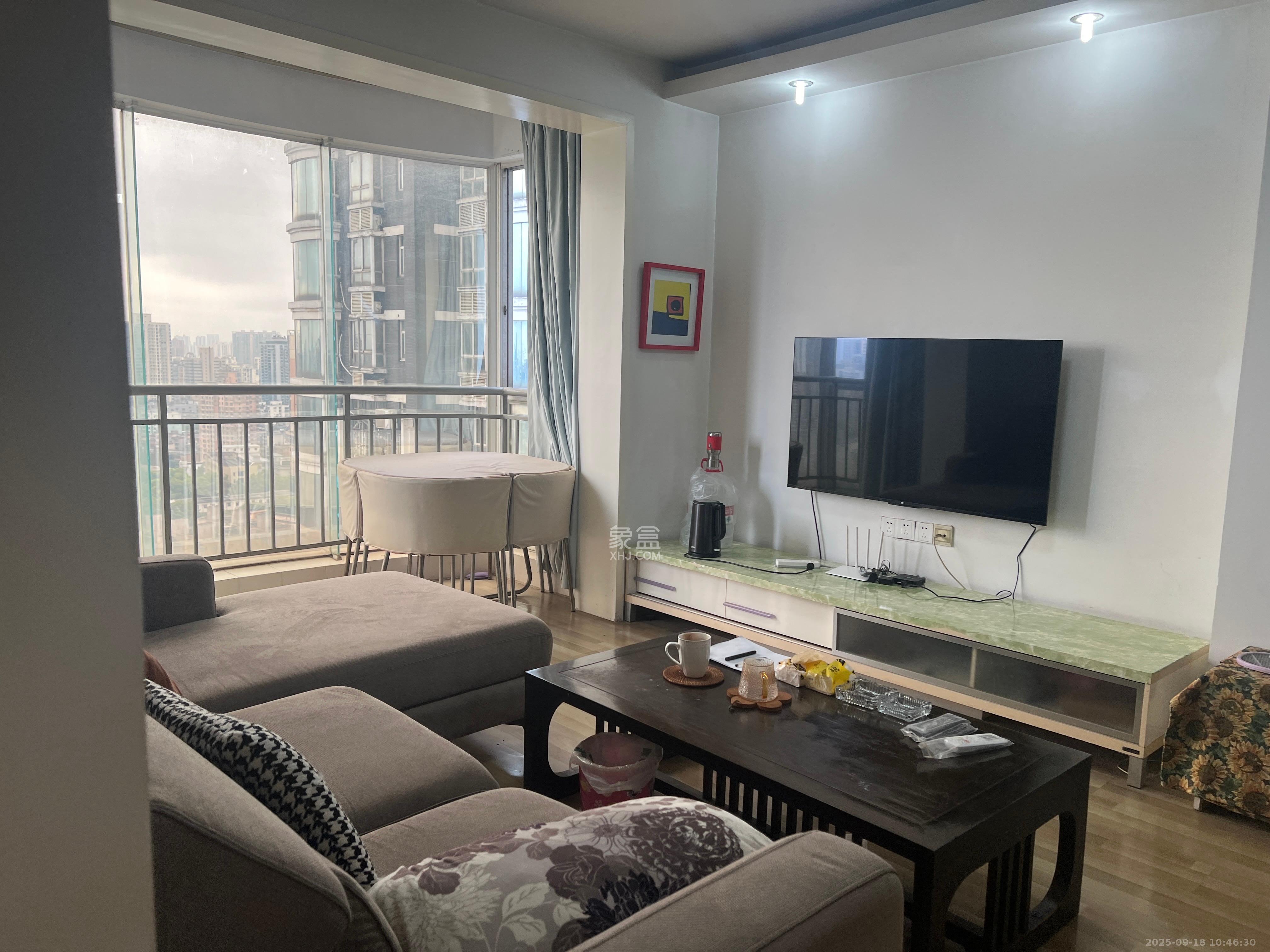 芙蓉公馆 2室1厅1卫 2800.0元/月 芙蓉公馆 2室1厅1卫 2800.0元/月室内图