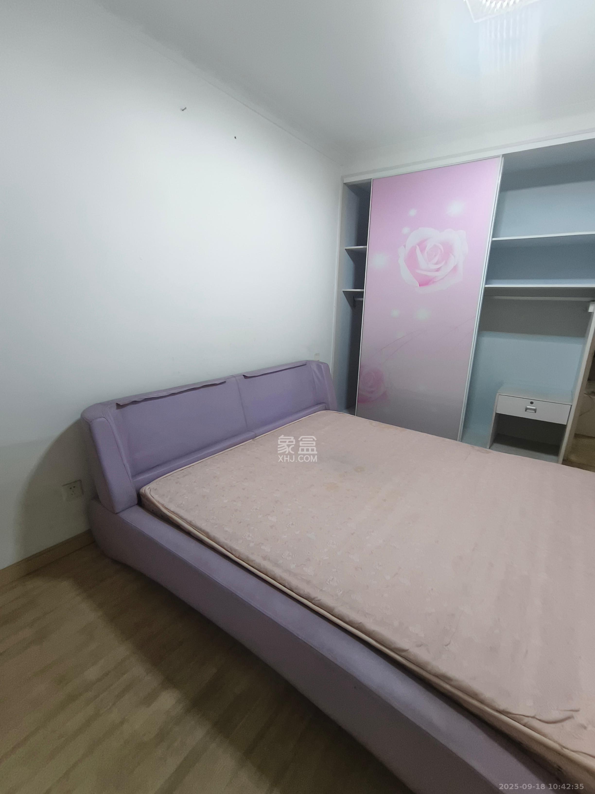 砂子塘社区  2室1厅1卫    1600.0元/月室内图