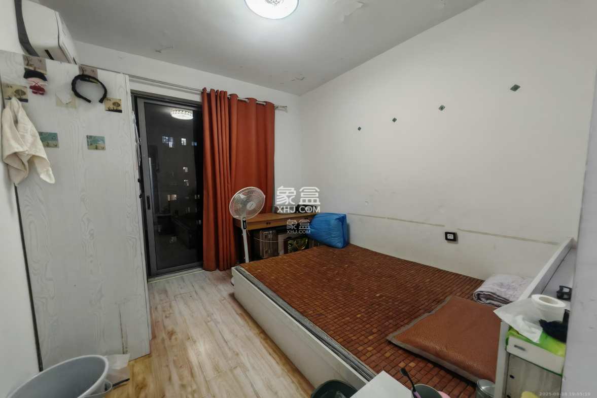 八方小区B区 1室1厅1卫 800.0元/月 八方小区B区 1室1厅1卫 800.0元/月室内图