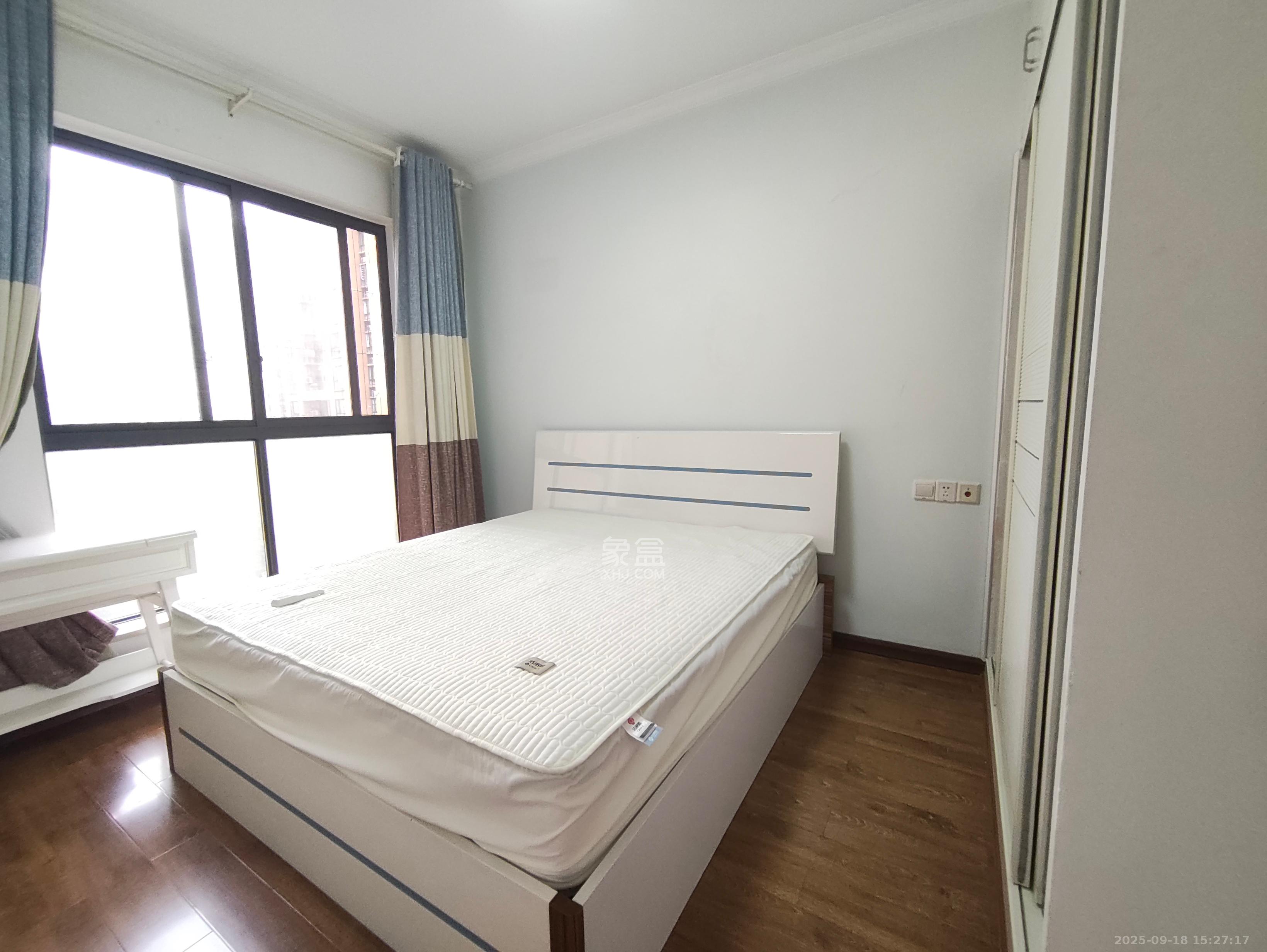 COCO蜜城 3室1厅1卫 2800.0元/月 COCO蜜城 3室1厅1卫 2800.0元/月室内图