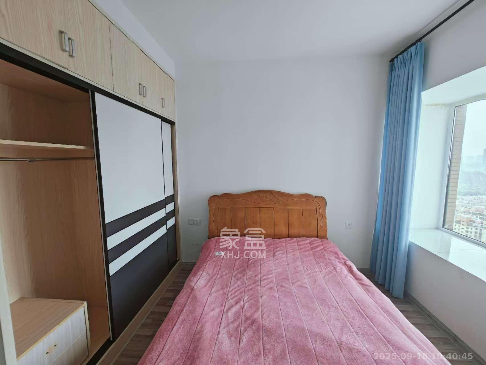 金地格林公馆  2室1厅1卫    2500.0元/月室内图