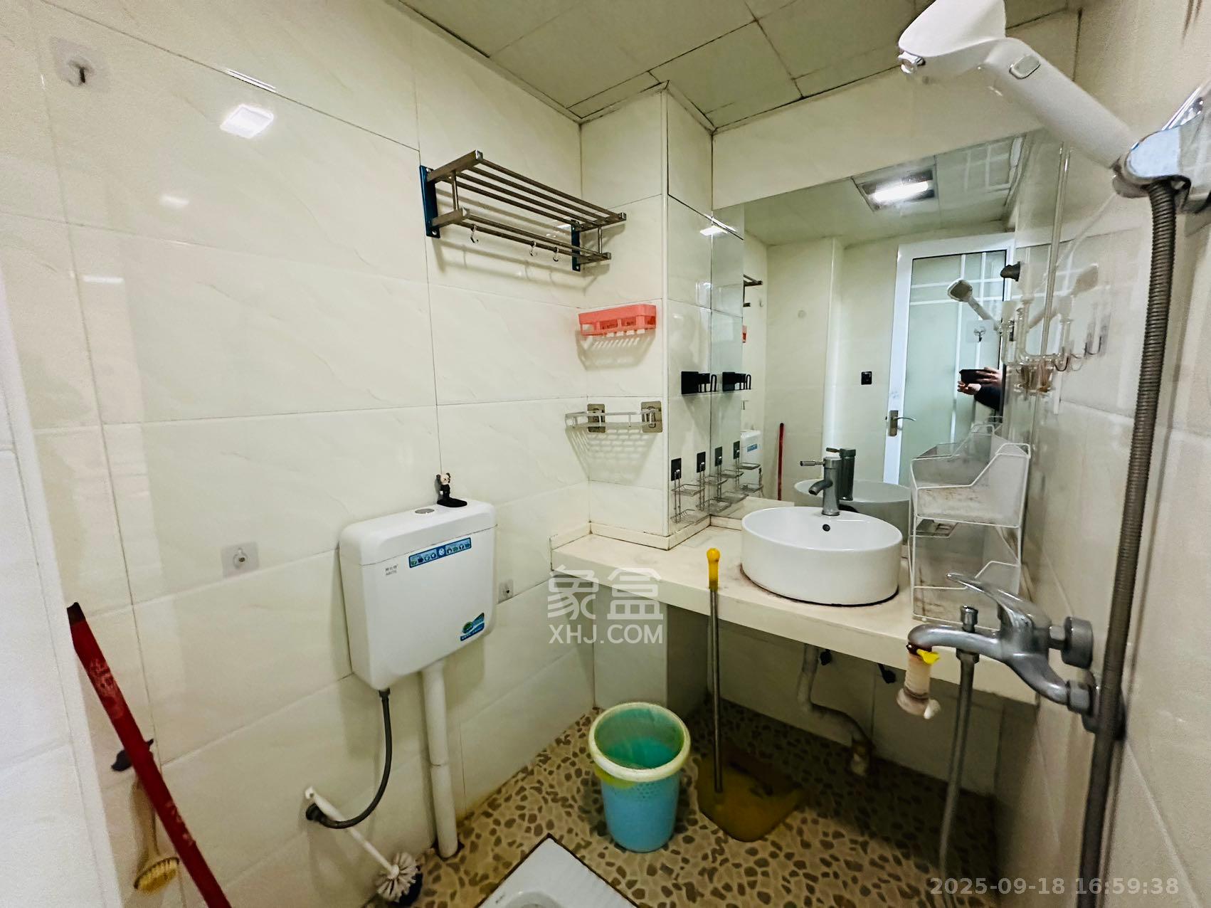 少帅府 2室1厅1卫 2200.0元/月 少帅府 2室1厅1卫 2200.0元/月室内图