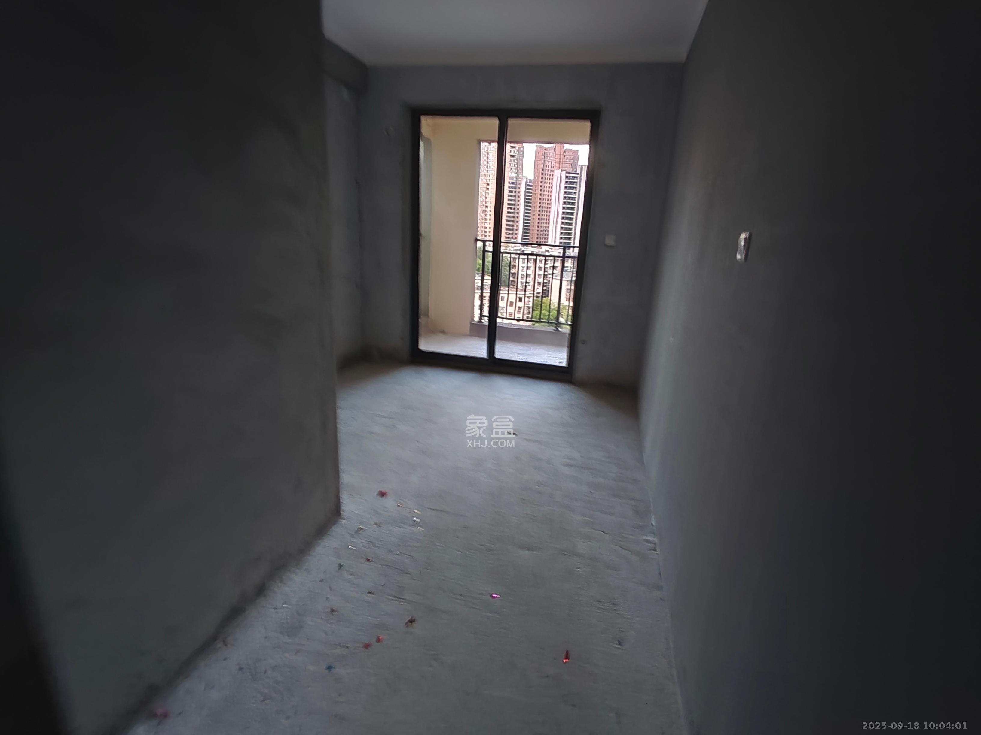 中建钰和城  4室2厅2卫    1500.0元/月室内图