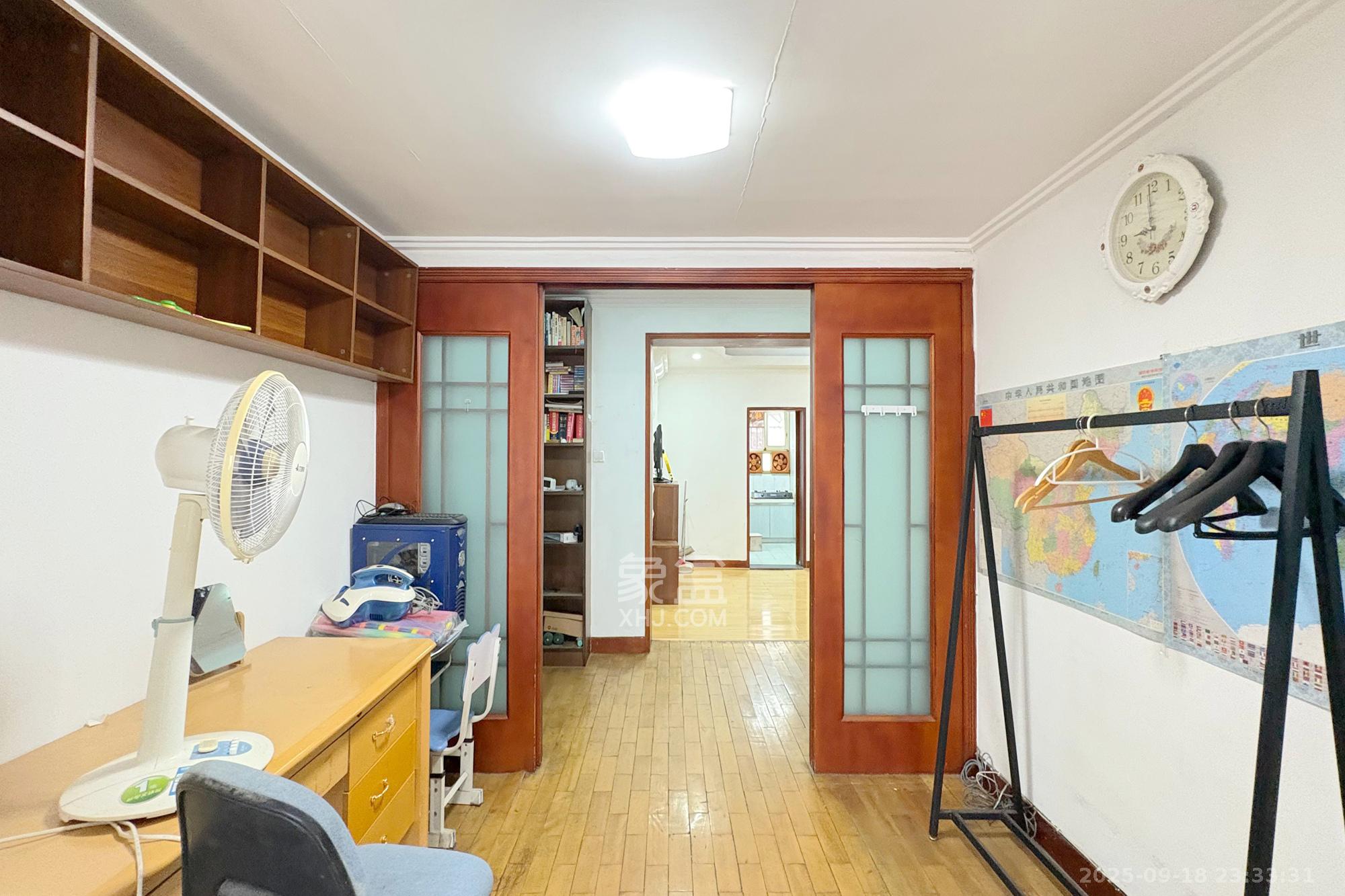 向韶村  2室2厅1卫    49.8万卧室