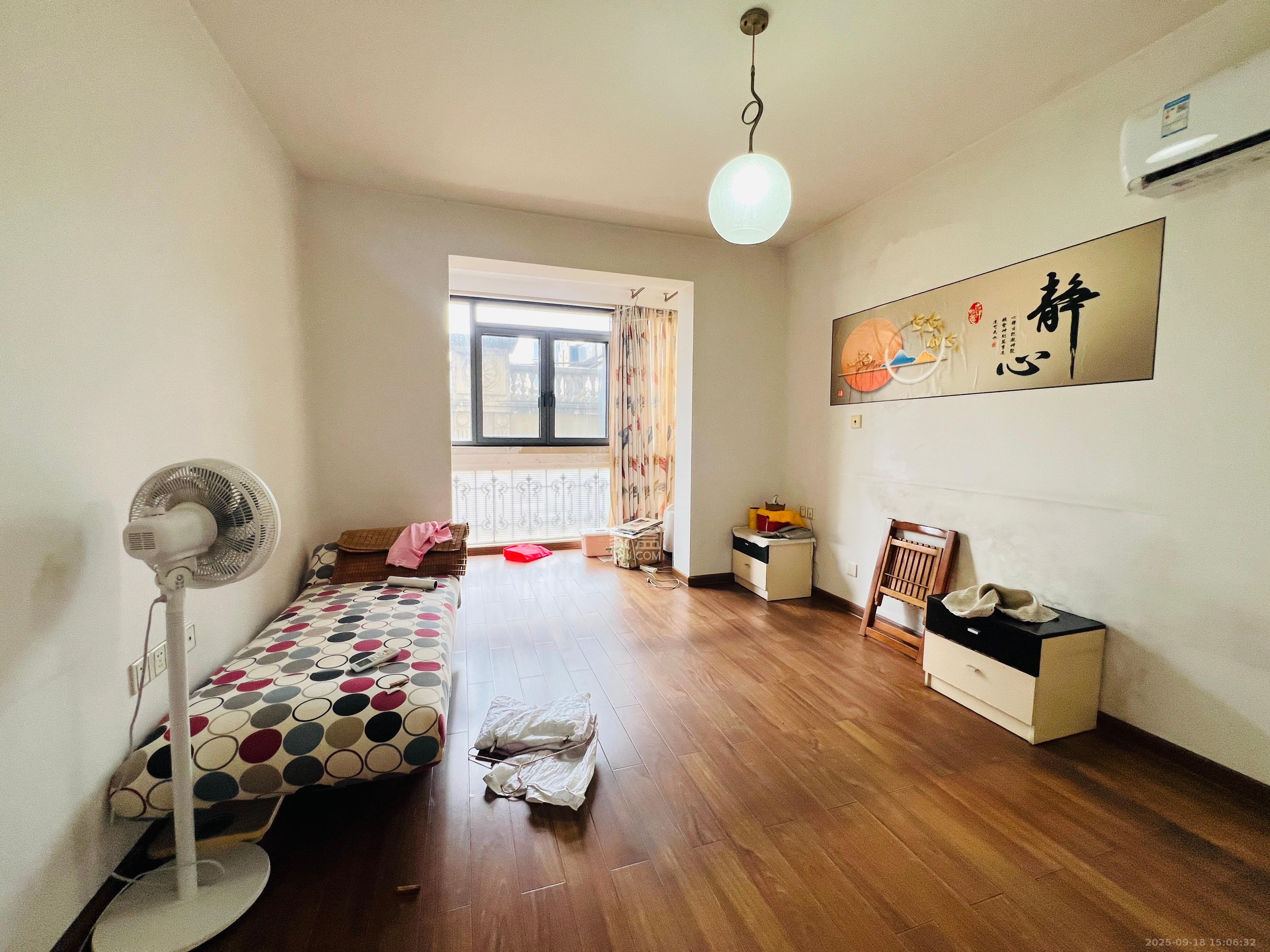 世嘉国际华城  2室2厅1卫    2500.0元/月室内图