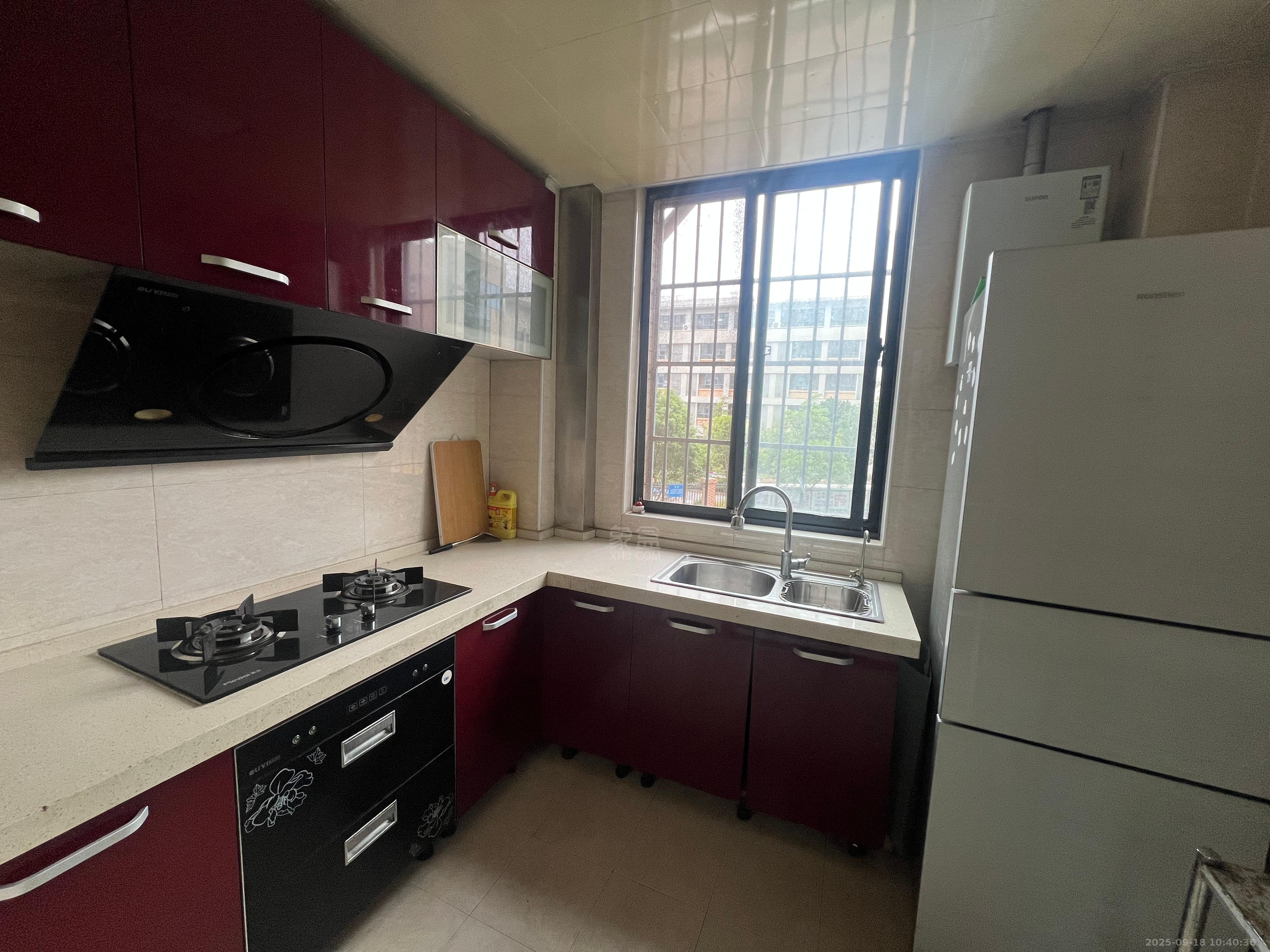 尚格名城香榭丽舍  3室2厅1卫    1800.0元/月室内图