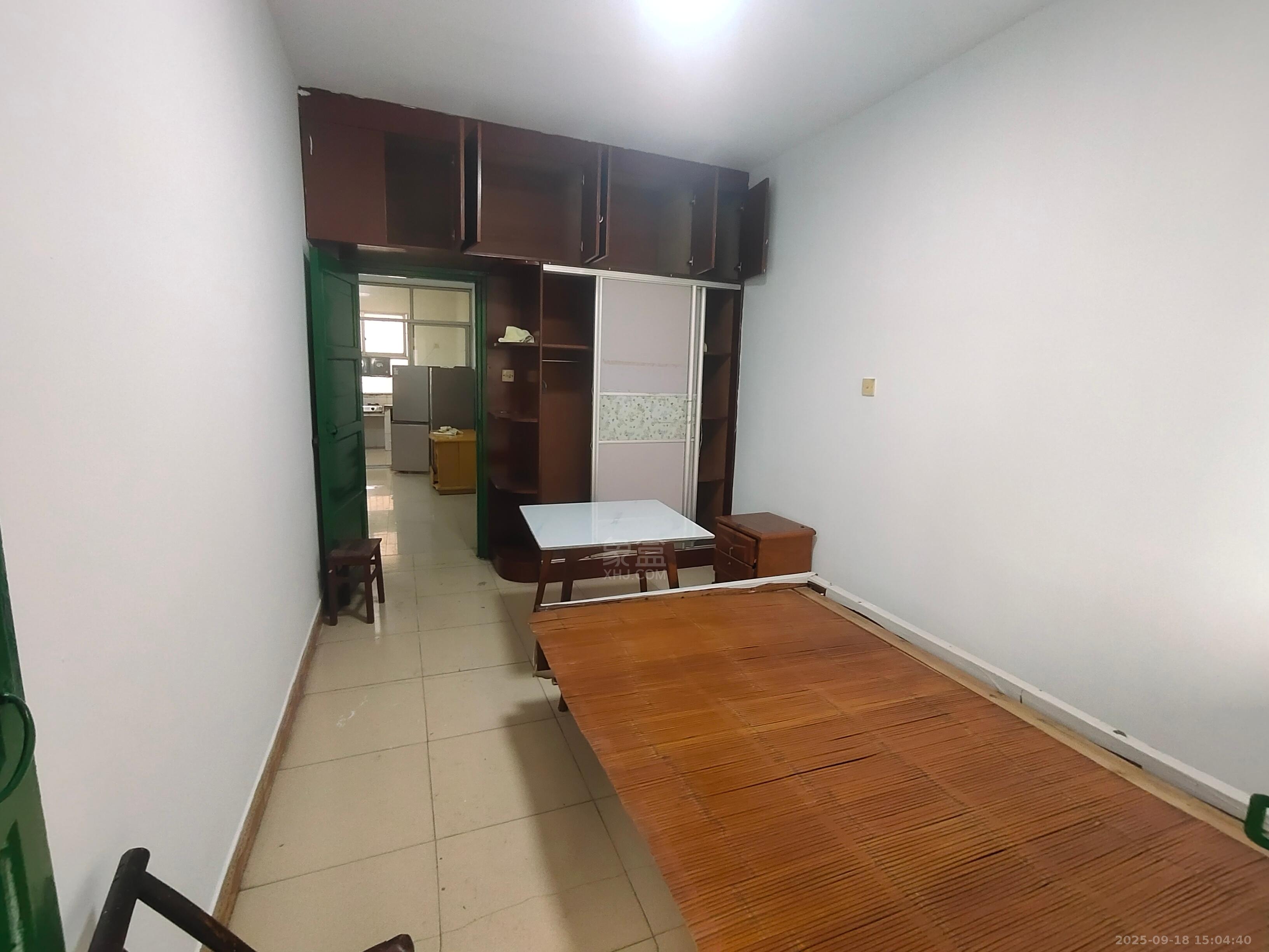 一汽运生活区 2室2厅1卫 700.0元/月 一汽运生活区 2室2厅1卫 700.0元/月室内图