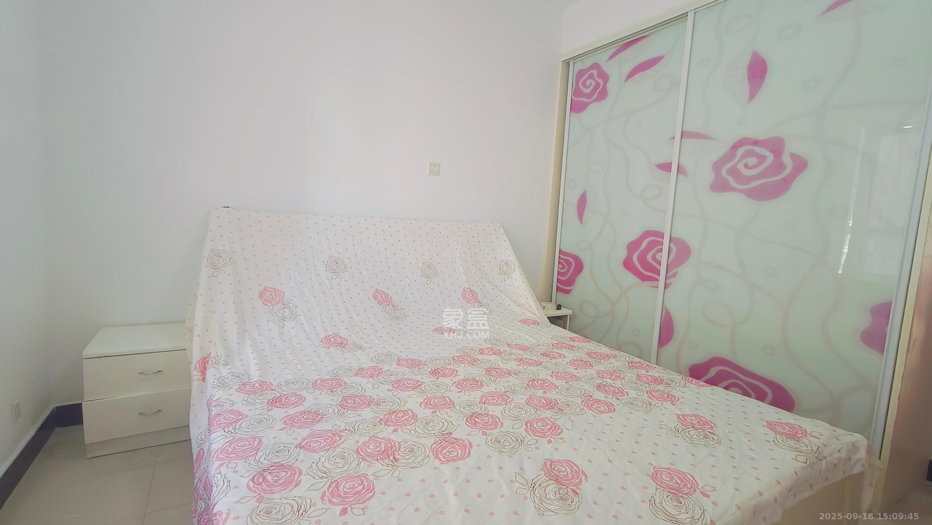 湘楚家园 3室2厅2卫 1600.0元/月 湘楚家园 3室2厅2卫 1600.0元/月室内图