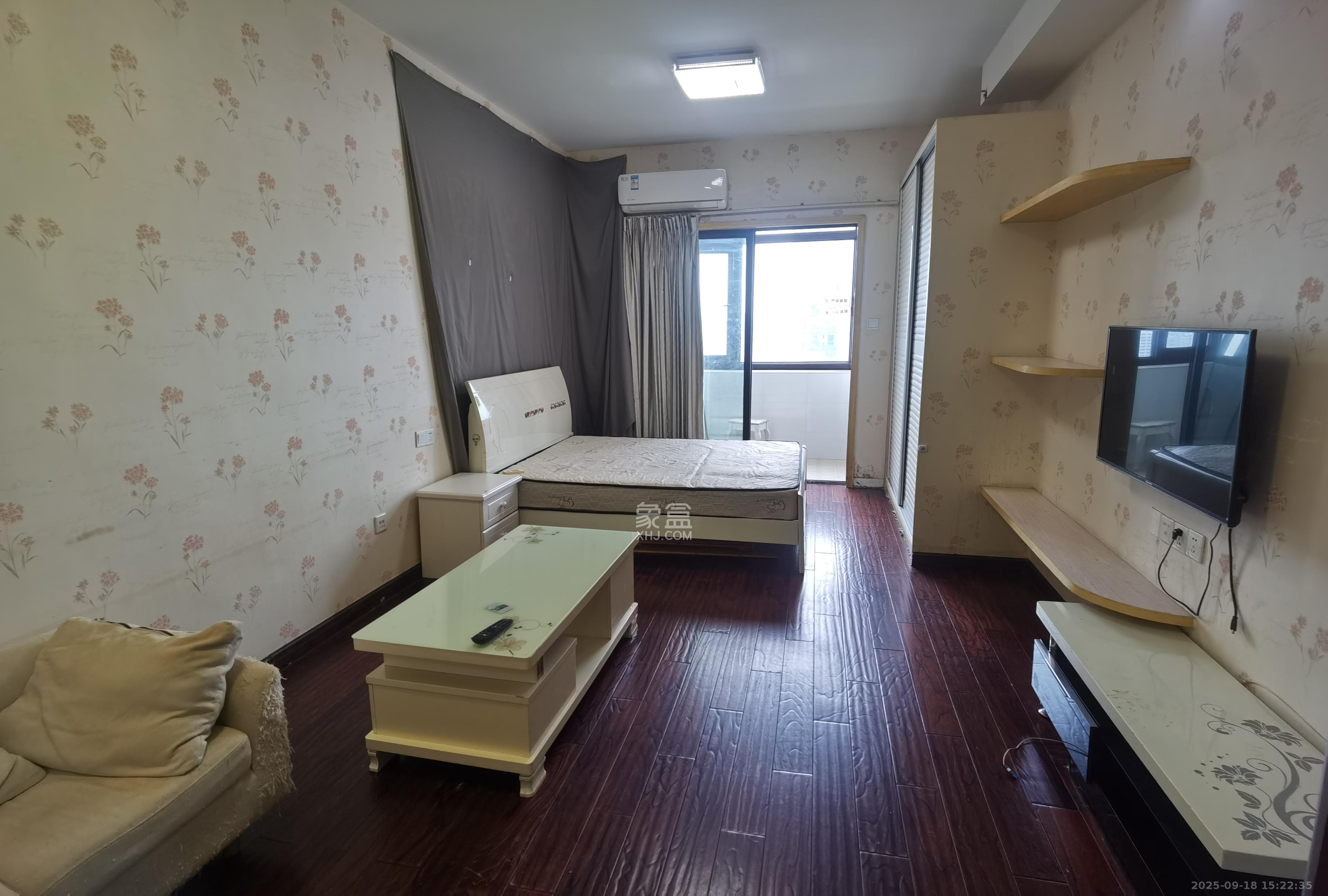 喜盈门范城 1室1厅1卫 1300.0元/月 喜盈门范城 1室1厅1卫 1300.0元/月室内图