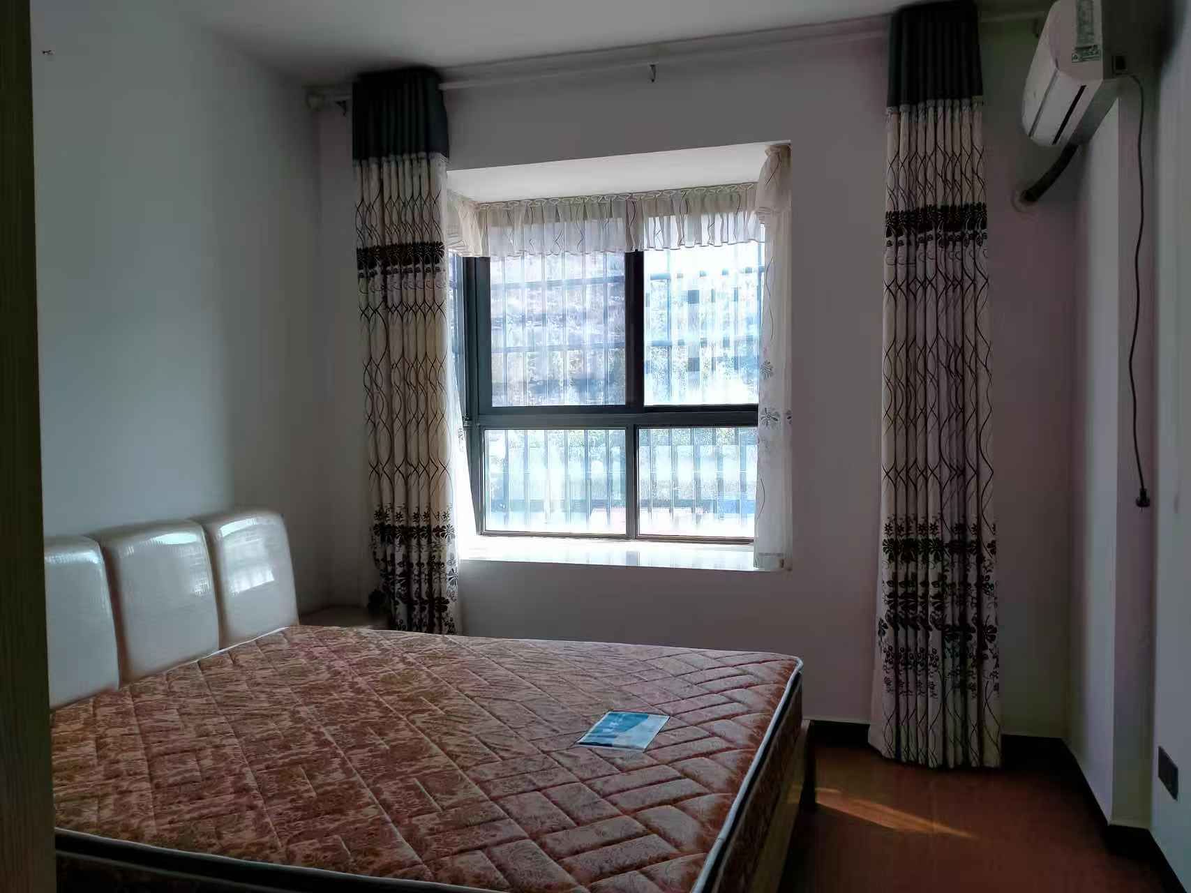 丽景天下一期  2室2厅1卫    1500.0元/月室内图