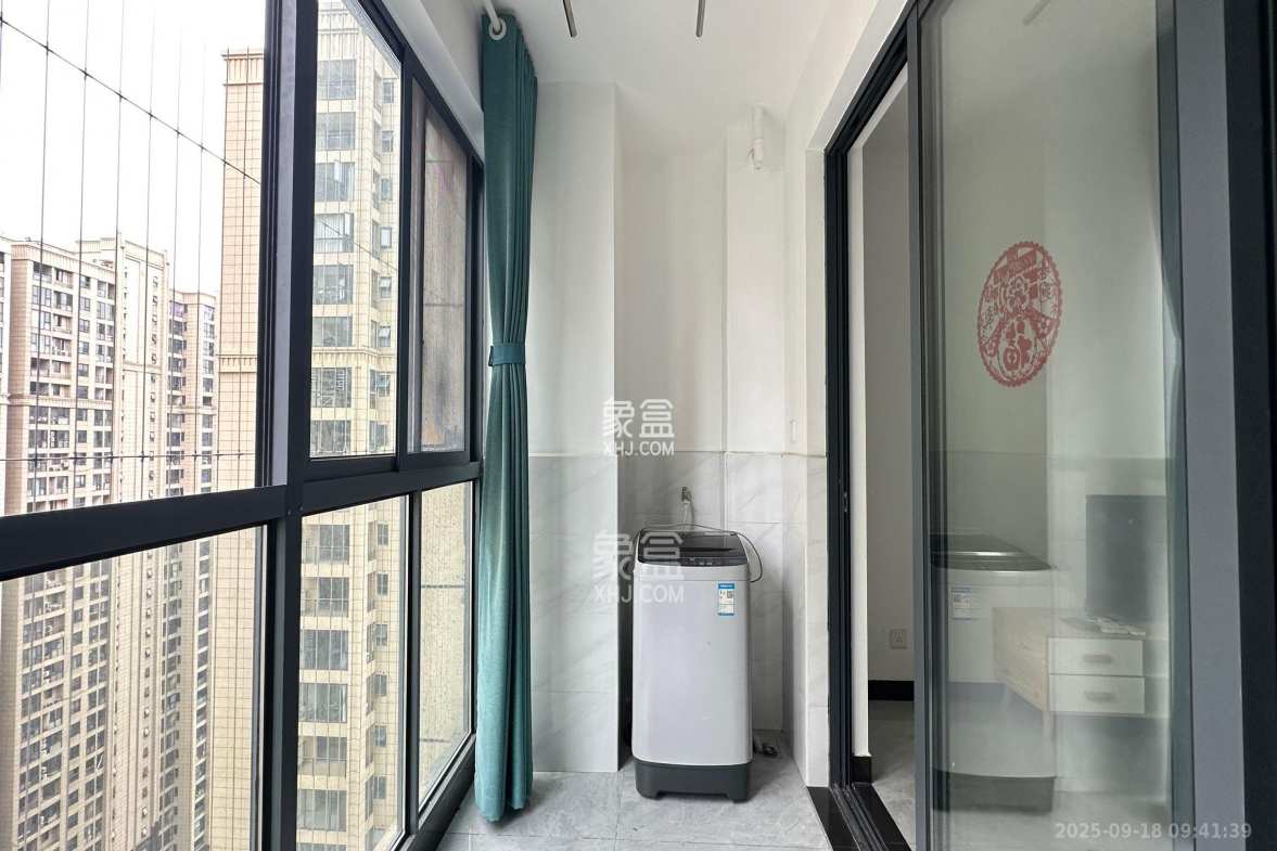 明发阅江悦府 3室2厅1卫 2300.0元/月 明发阅江悦府 3室2厅1卫 2300.0元/月室内图