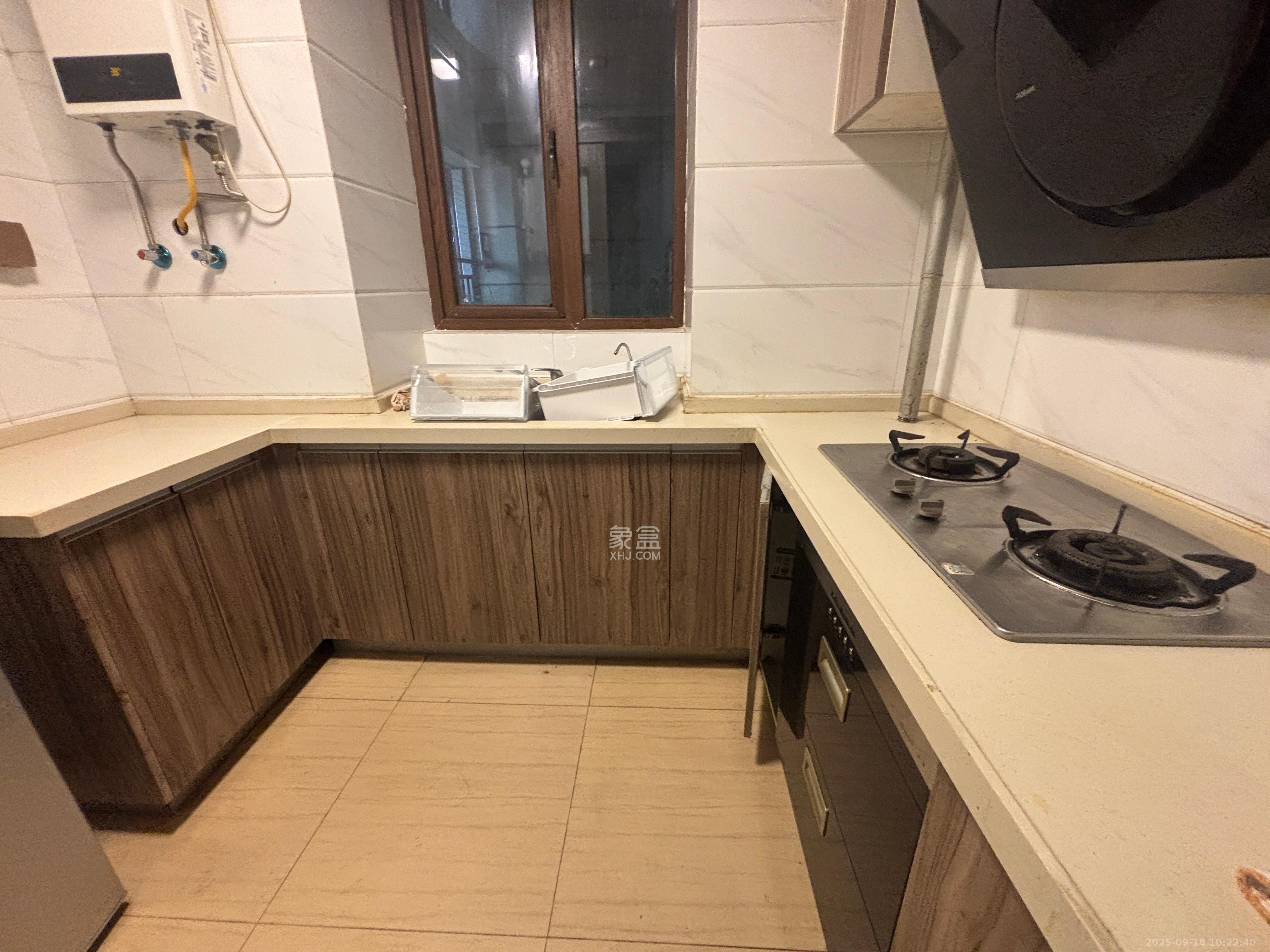 碧桂园星城首府  3室2厅1卫    2500.0元/月室内图