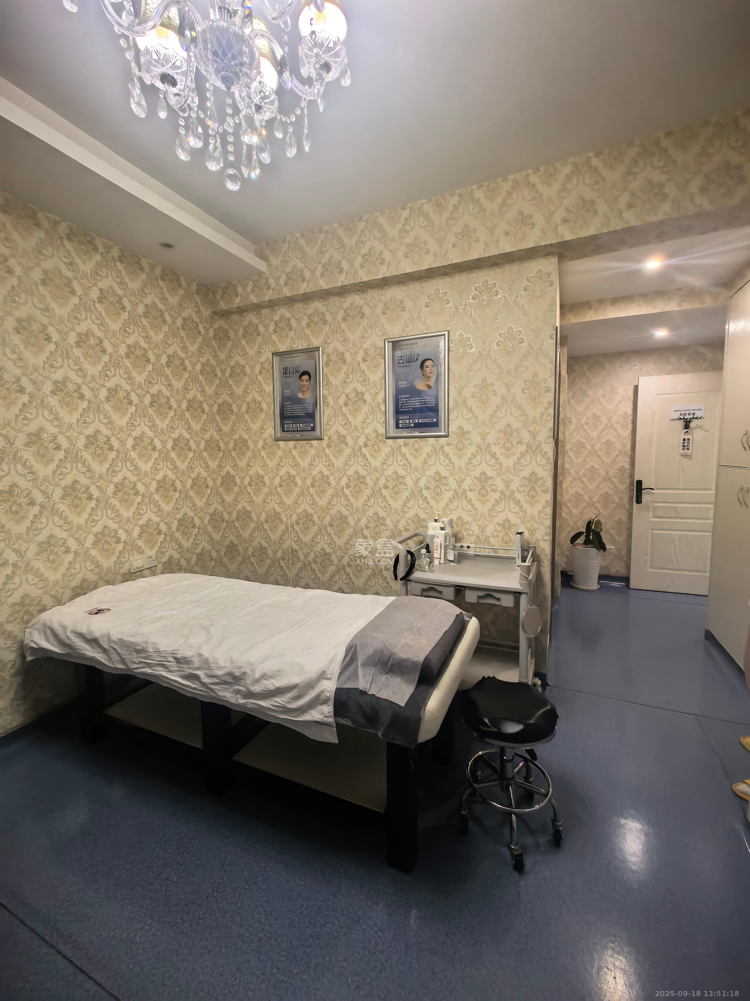 北辰三角洲E3区  4室2厅2卫    3900.0元/月室内图