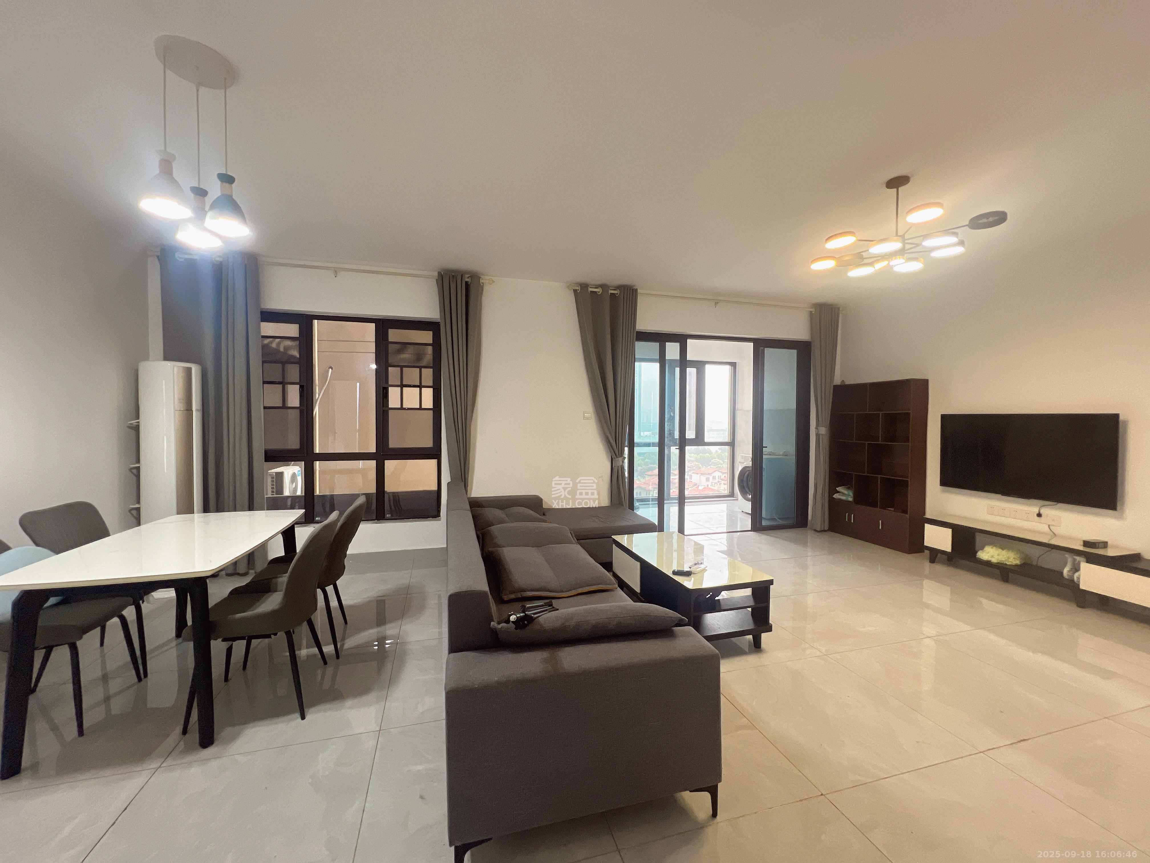 振业城一期 4室0厅0卫 3500.0元/月 振业城一期 4室0厅0卫 3500.0元/月室内图