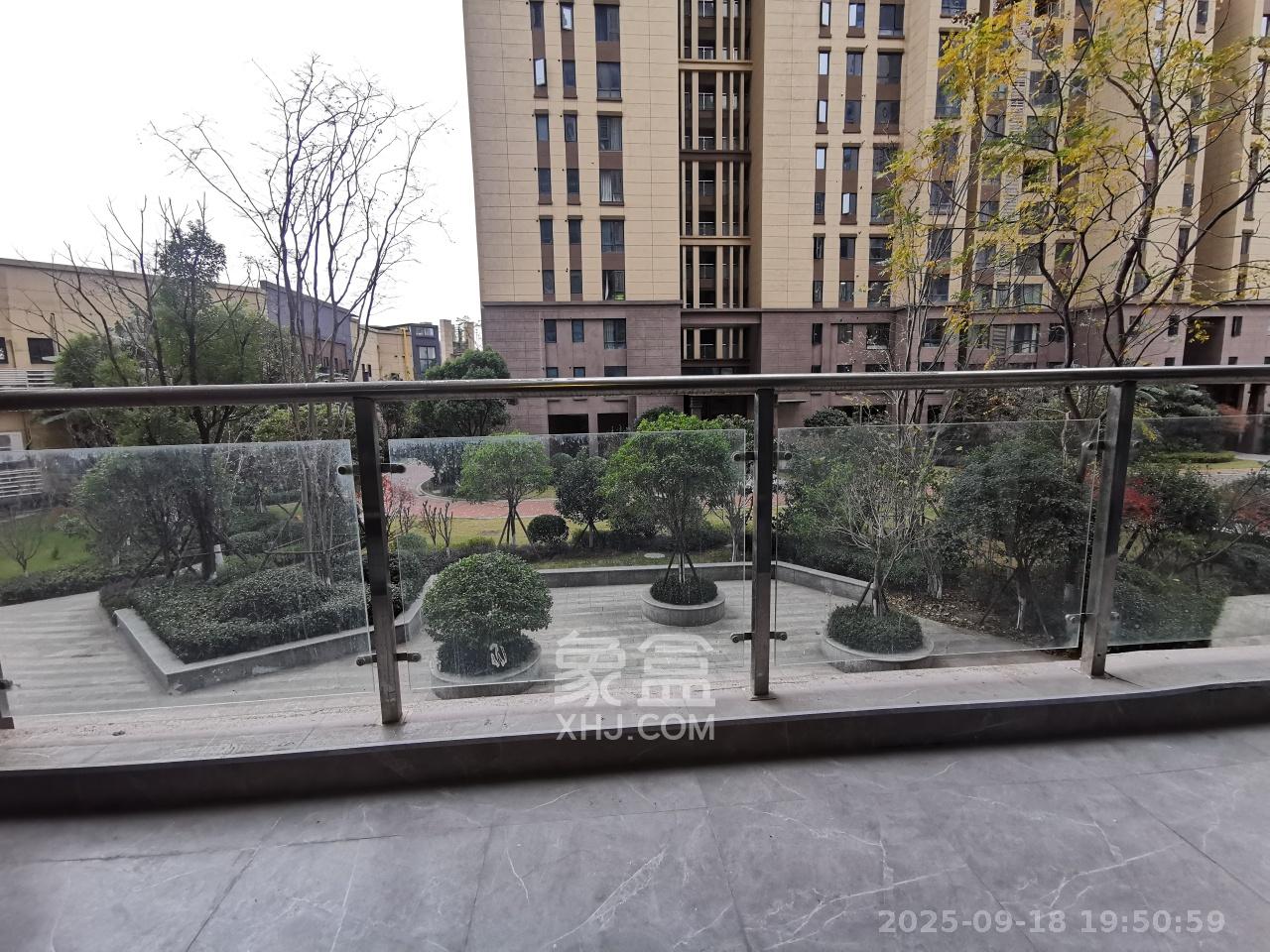 湘熙水郡（观澜海赋家园）  4室2厅2卫    3300.0元/月室内图