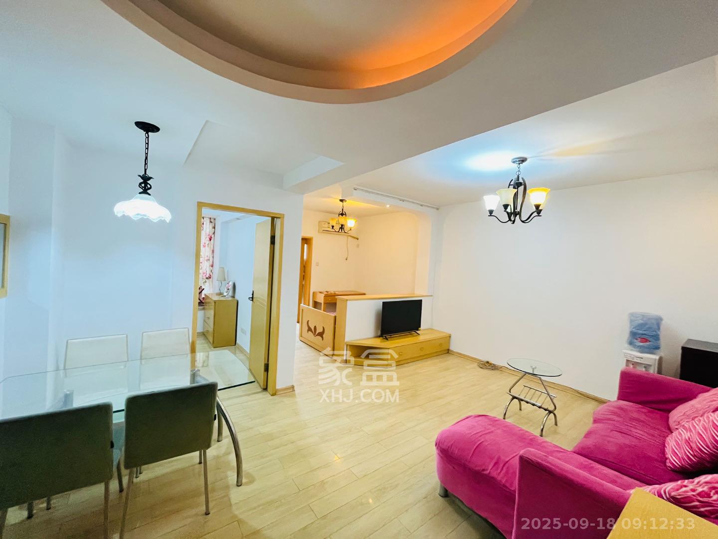 欧园 1室2厅1卫 1900.0元/月 欧园 1室2厅1卫 1900.0元/月室内图