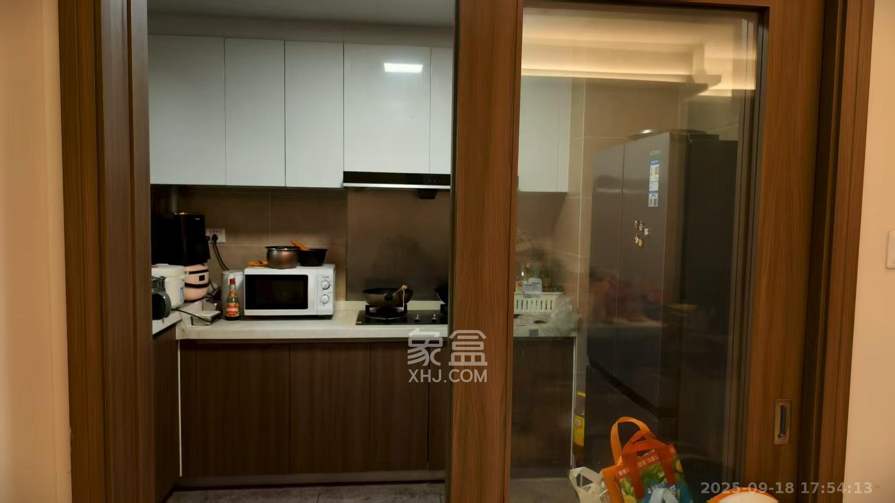 保利茉莉公馆  4室2厅1卫    3500.0元/月室内图