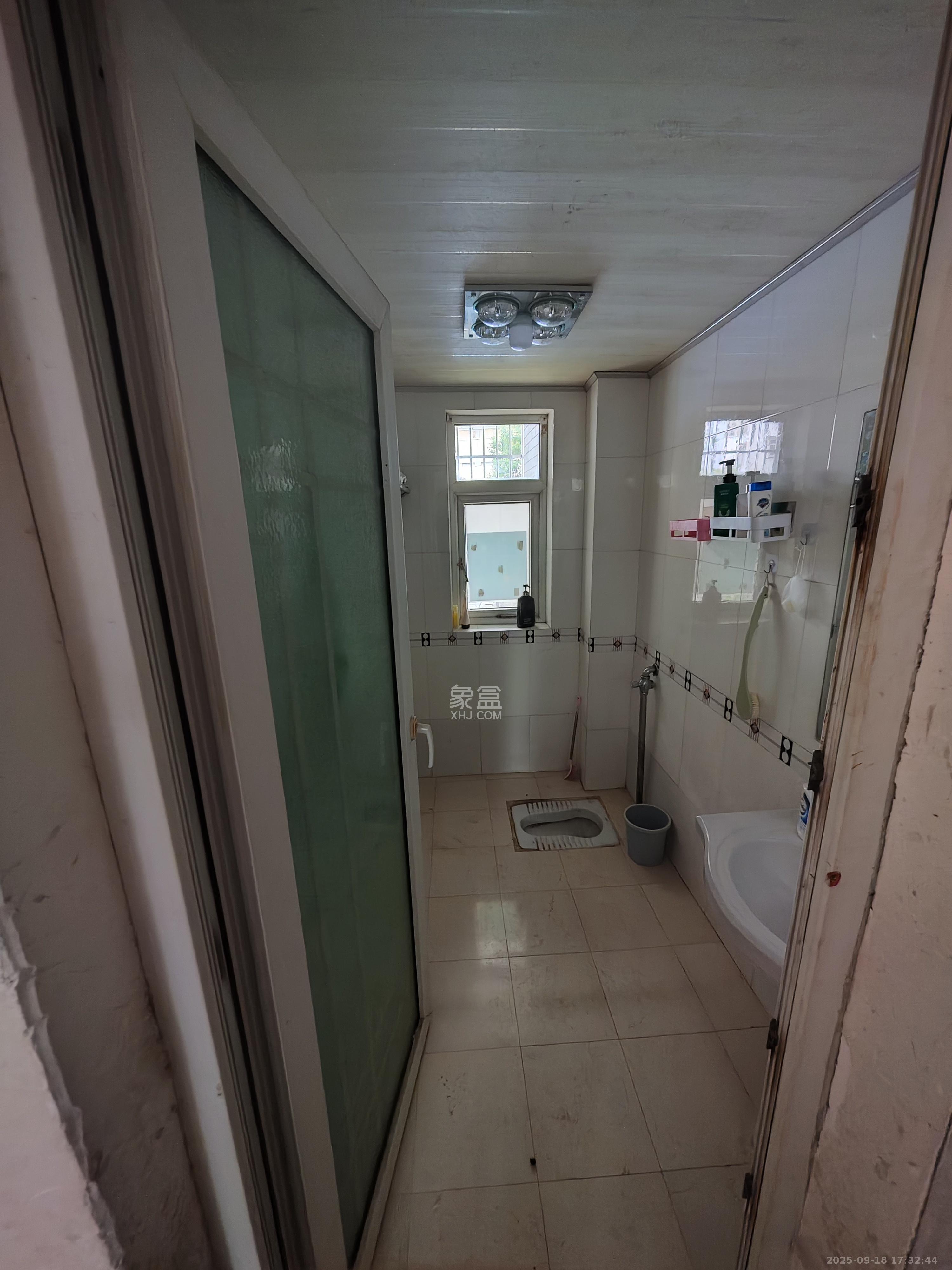 未来现代城  3室2厅2卫    2000.0元/月 未来现代城  3室2厅2卫    2000.0元/月室内图