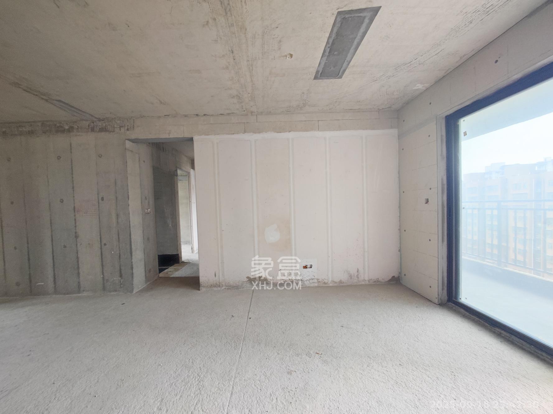 润和翰文府  3室2厅2卫    119.8万客厅