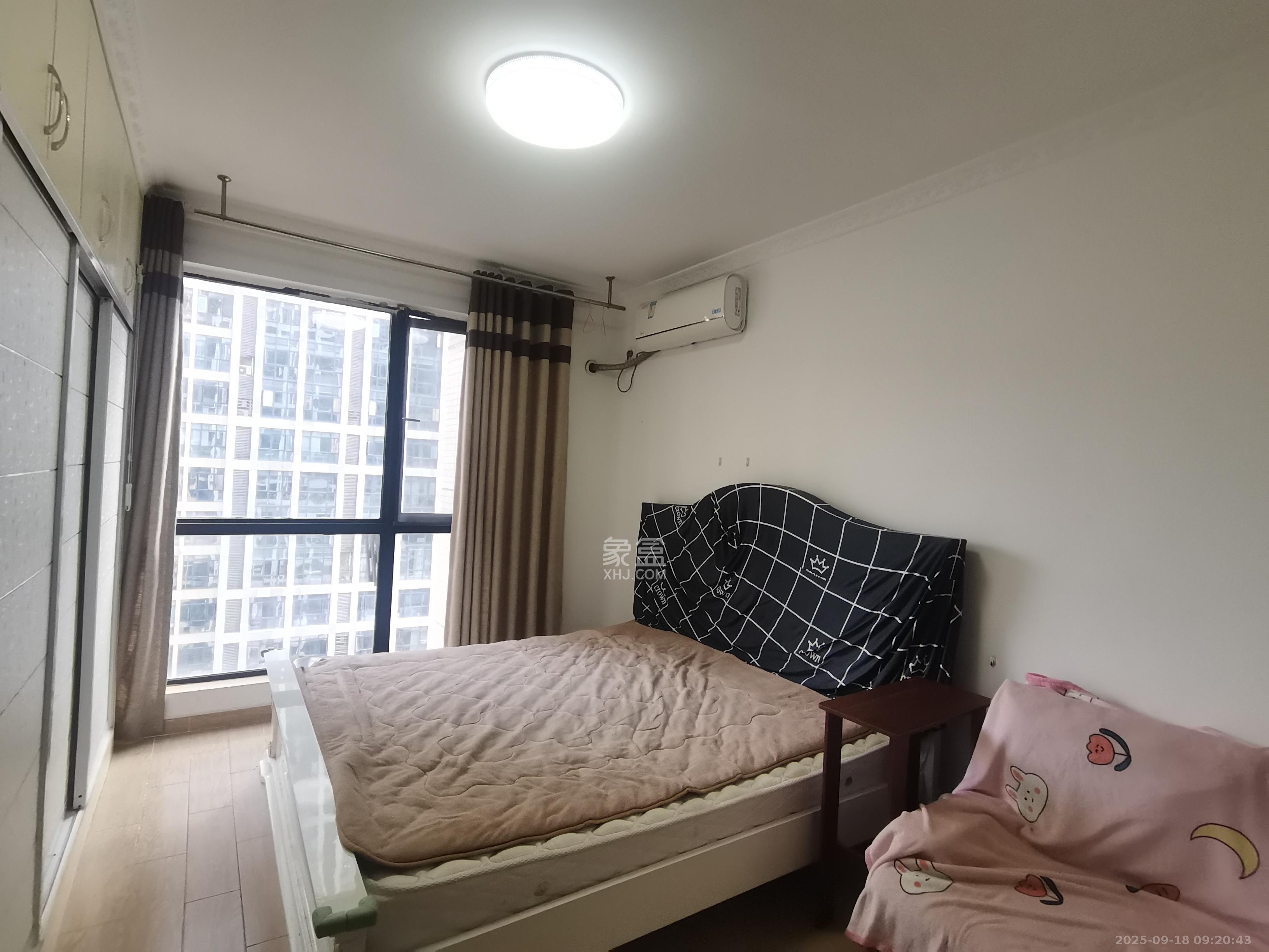 融科东南海  1室0厅1卫   1300.00元/月室内图