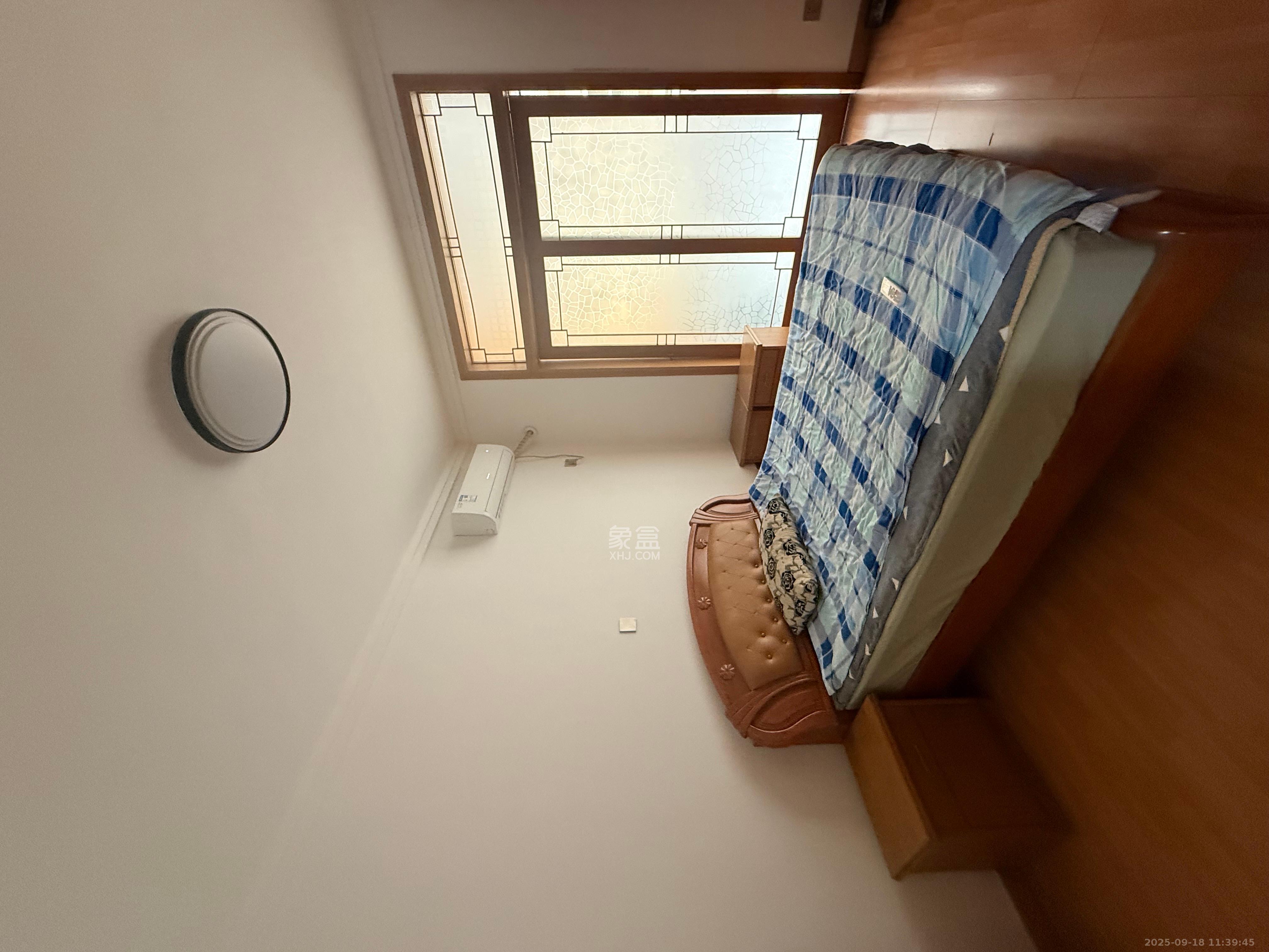 金鹰小区  3室2厅2卫    2400.0元/月室内图