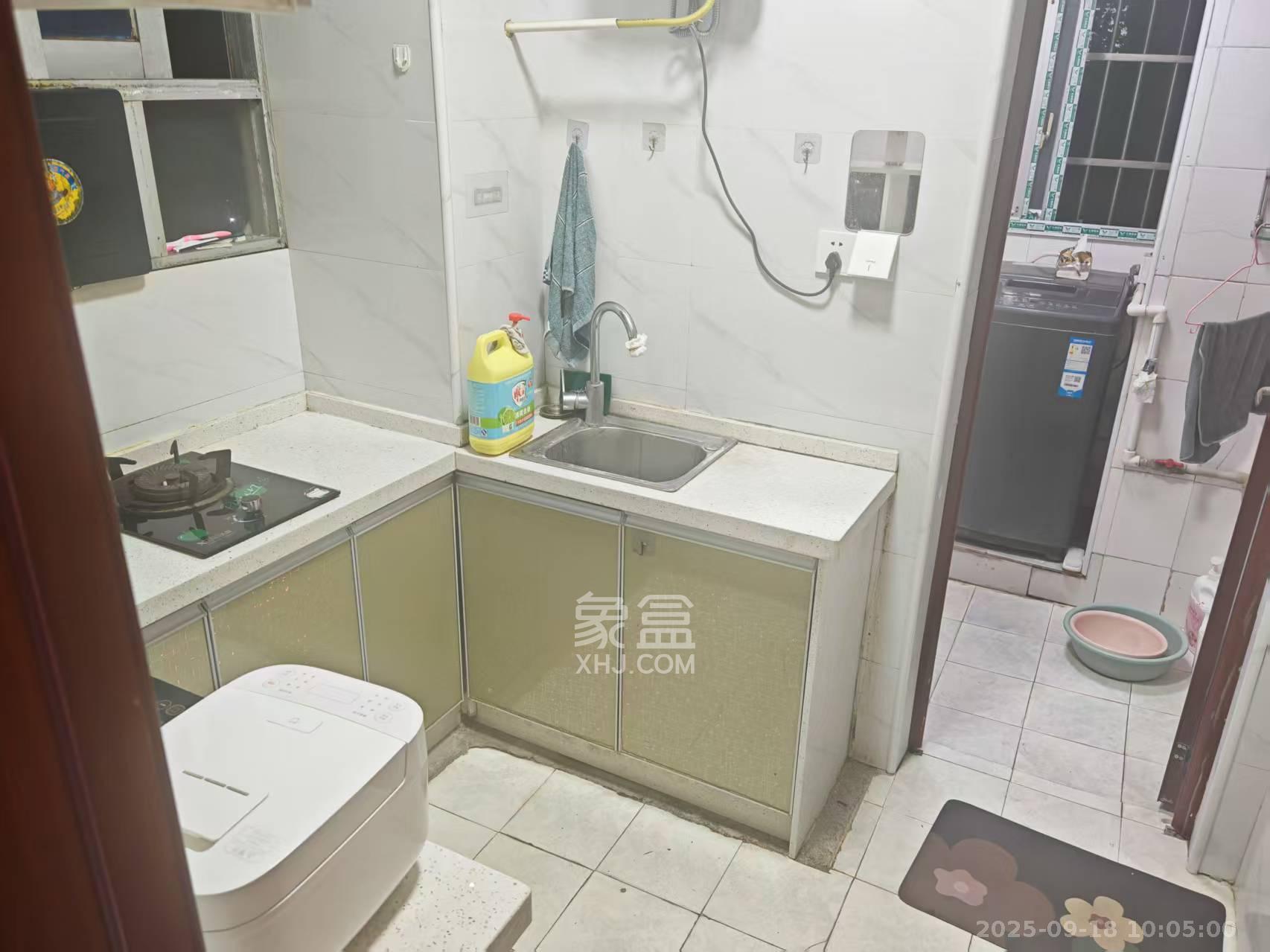 伞厂宿舍 2室1厅1卫 1700.0元/月 伞厂宿舍 2室1厅1卫 1700.0元/月室内图