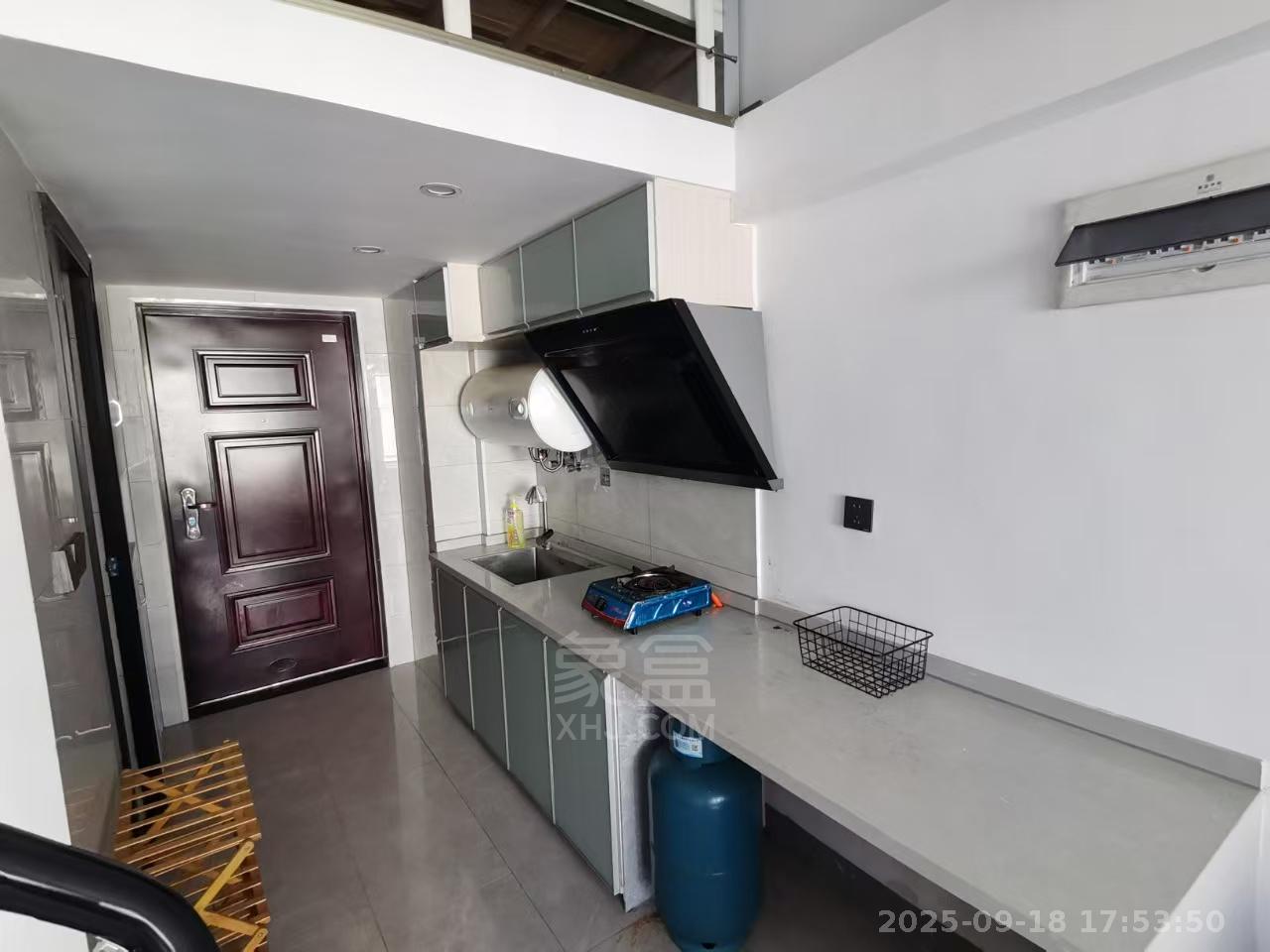 紫金华府  2室2厅1卫    1400.0元/月室内图