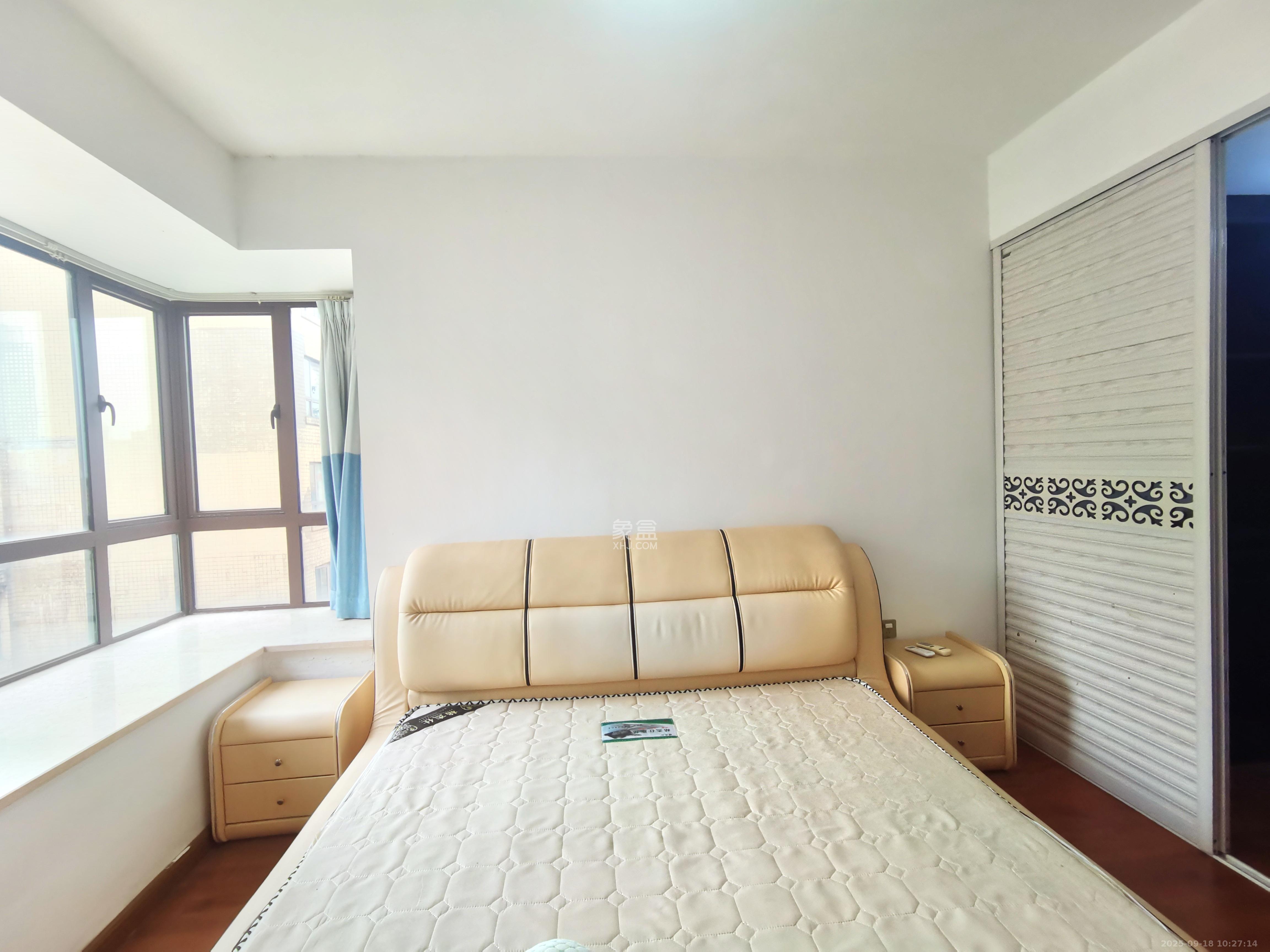 山语城二期 3室2厅1卫 2000.0元/月 山语城二期 3室2厅1卫 2000.0元/月室内图