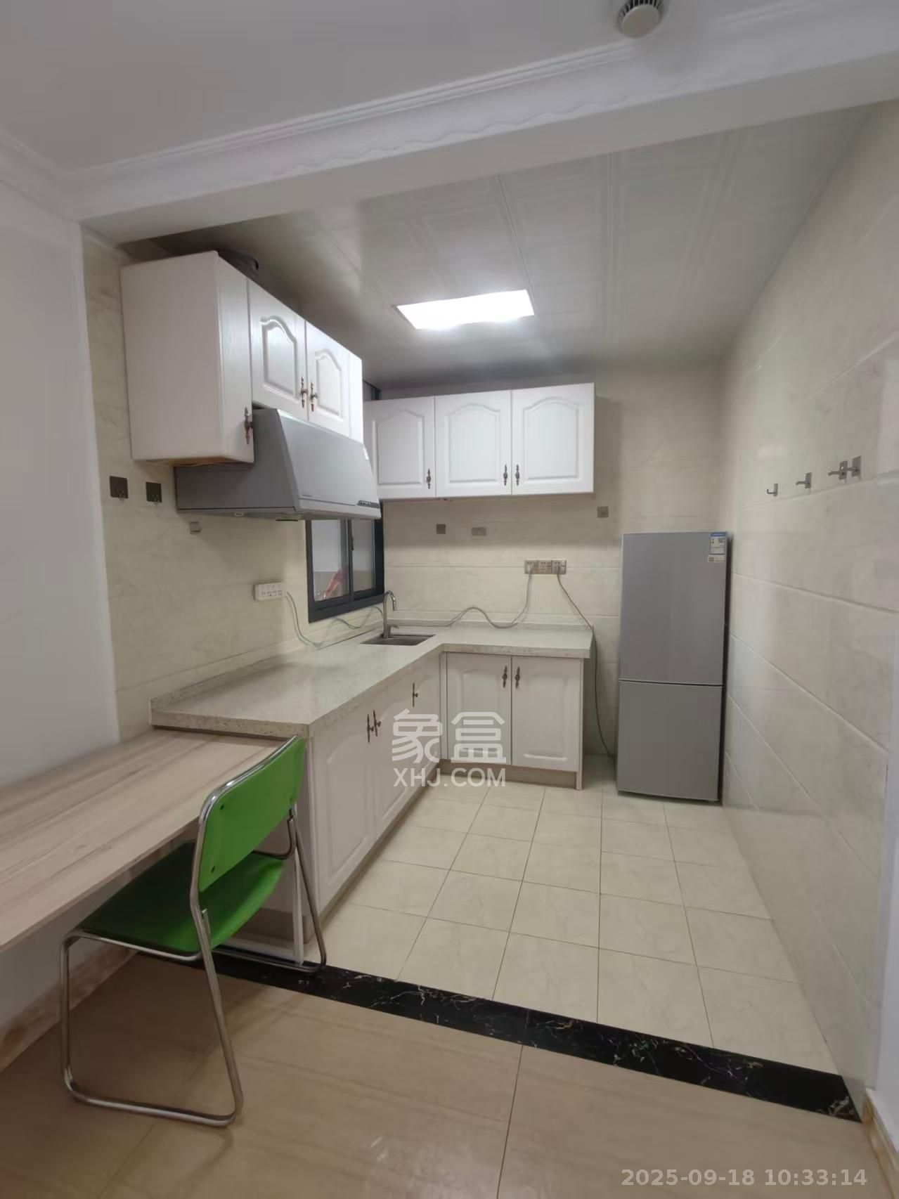 雅阁国际  1室1厅1卫    1500.0元/月室内图