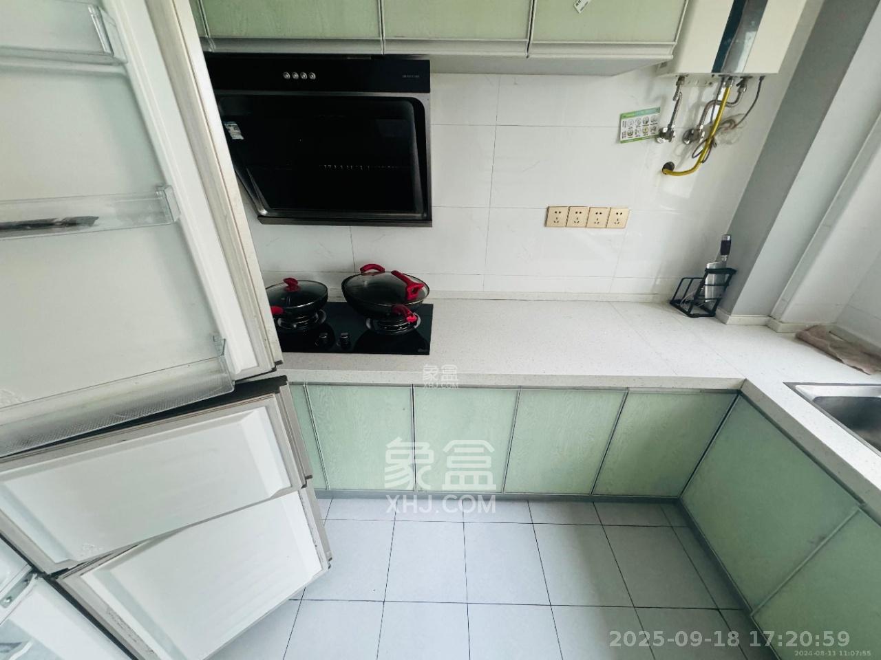 长房云时代 3室2厅1卫 2400.0元/月 长房云时代 3室2厅1卫 2400.0元/月室内图