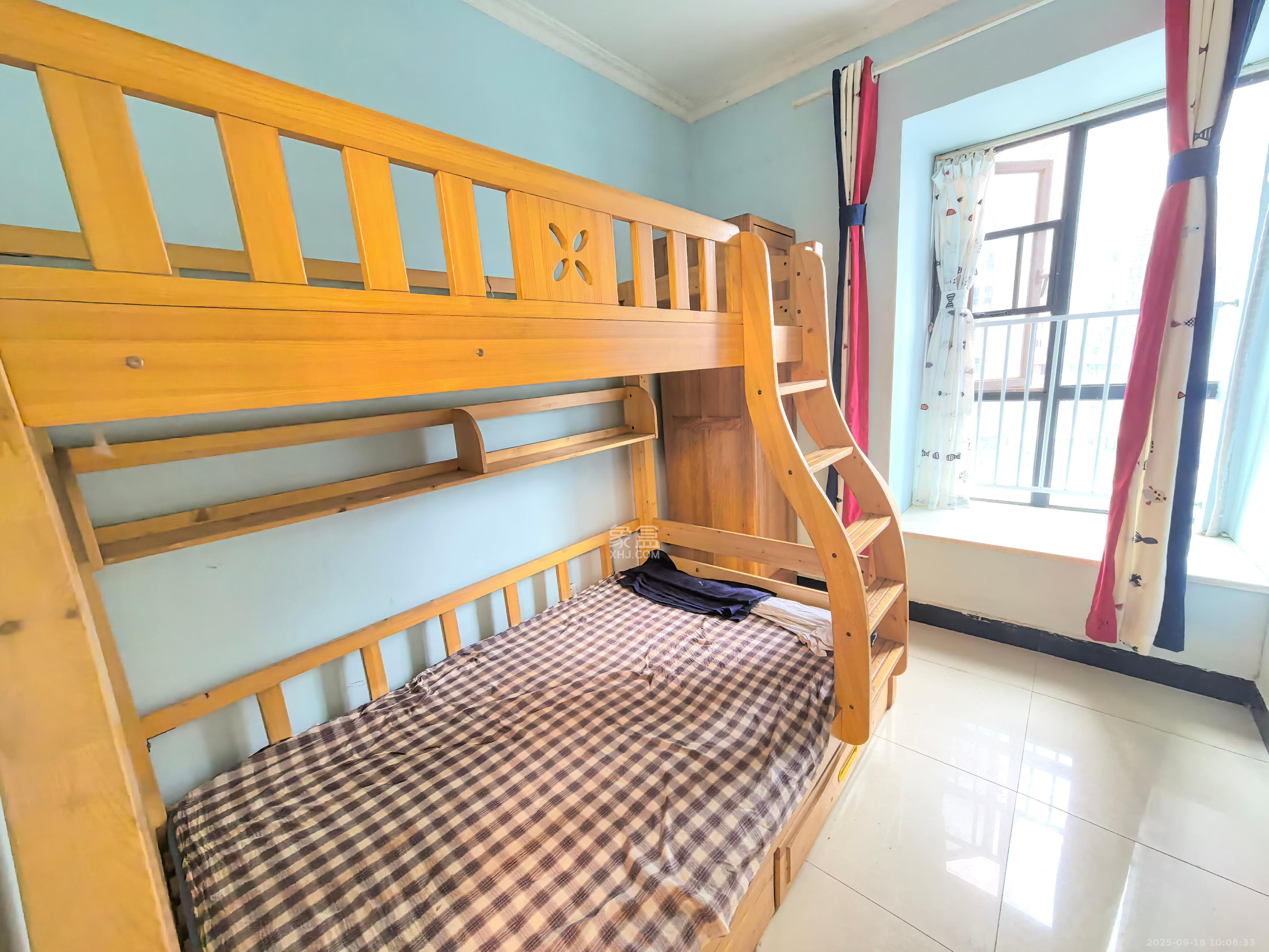 湘府9号  2室2厅1卫    2100.0元/月室内图