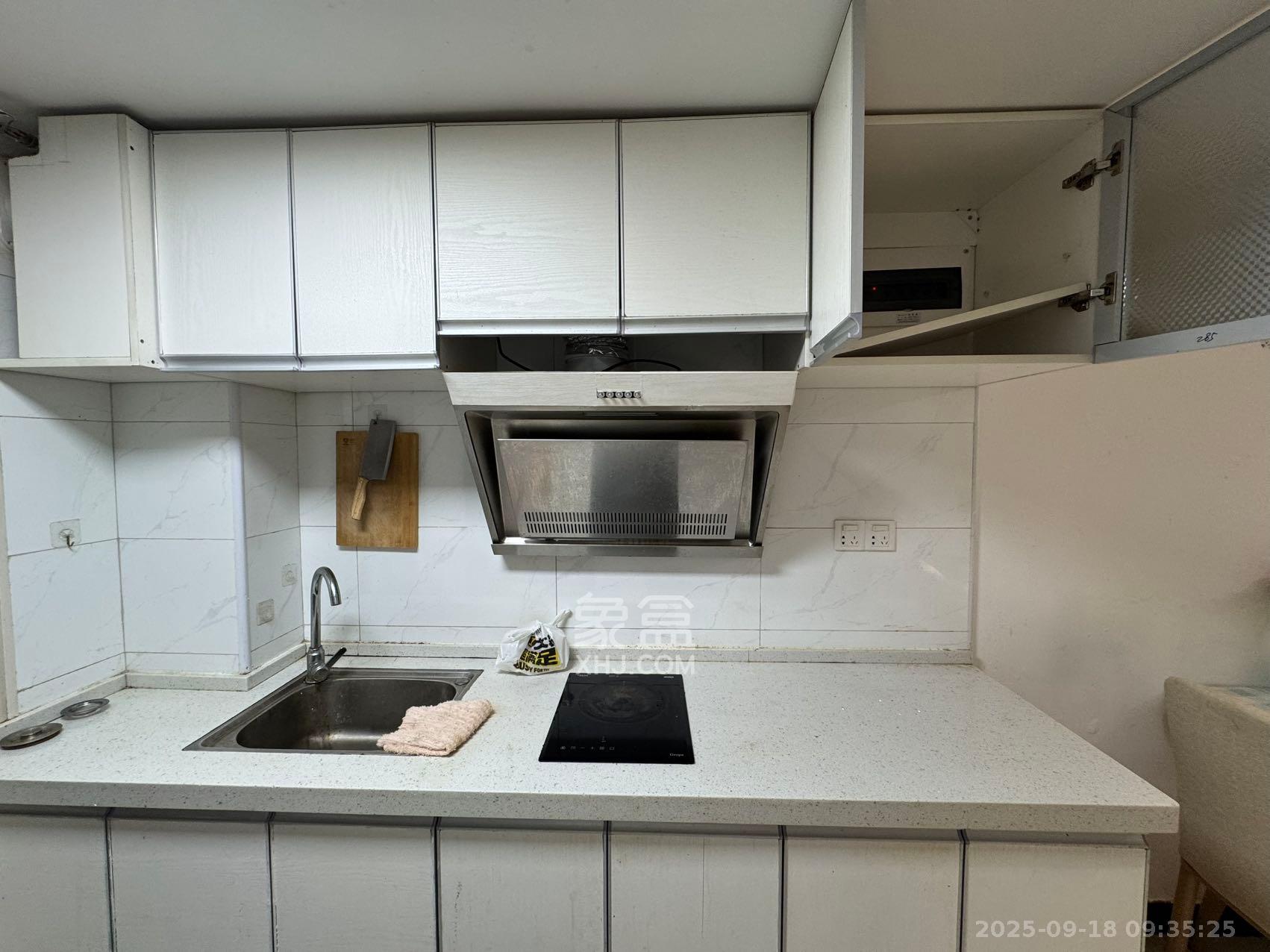 裕天国际商汇中心  2室1厅1卫    1800.0元/月室内图