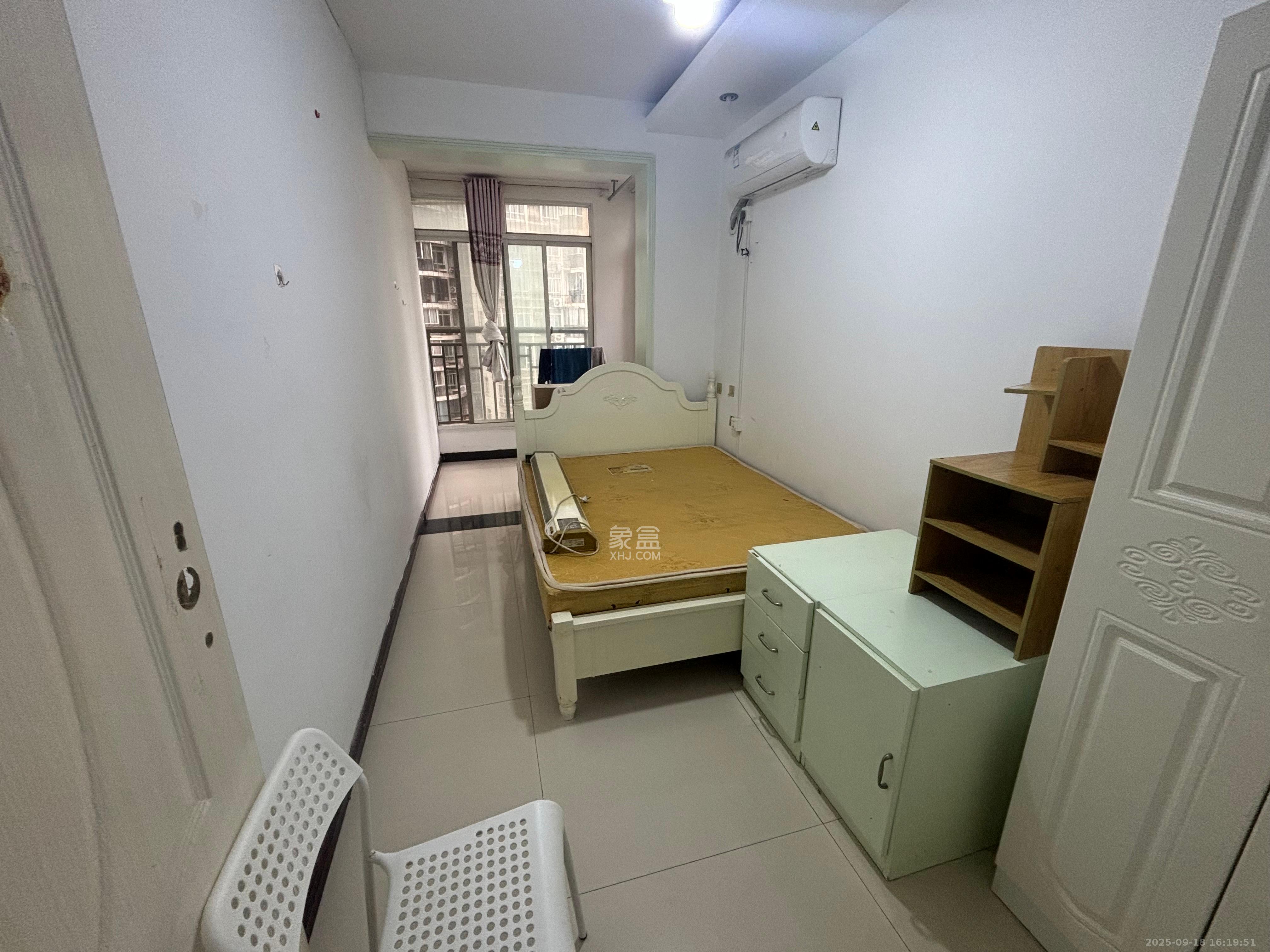 顺天黄金海岸  4室2厅2卫    3500.0元/月 顺天黄金海岸  4室2厅2卫    3500.0元/月室内图