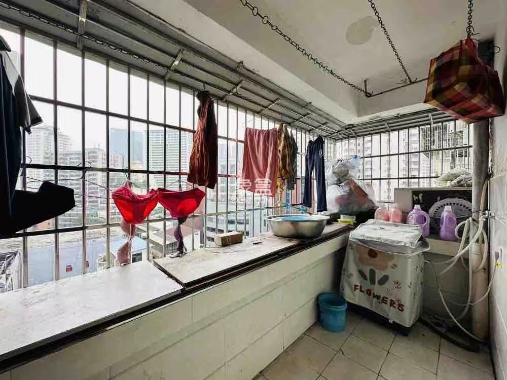 富南公寓 3室2厅1卫 83.0万 富南公寓 3室2厅1卫 83.0万室内图