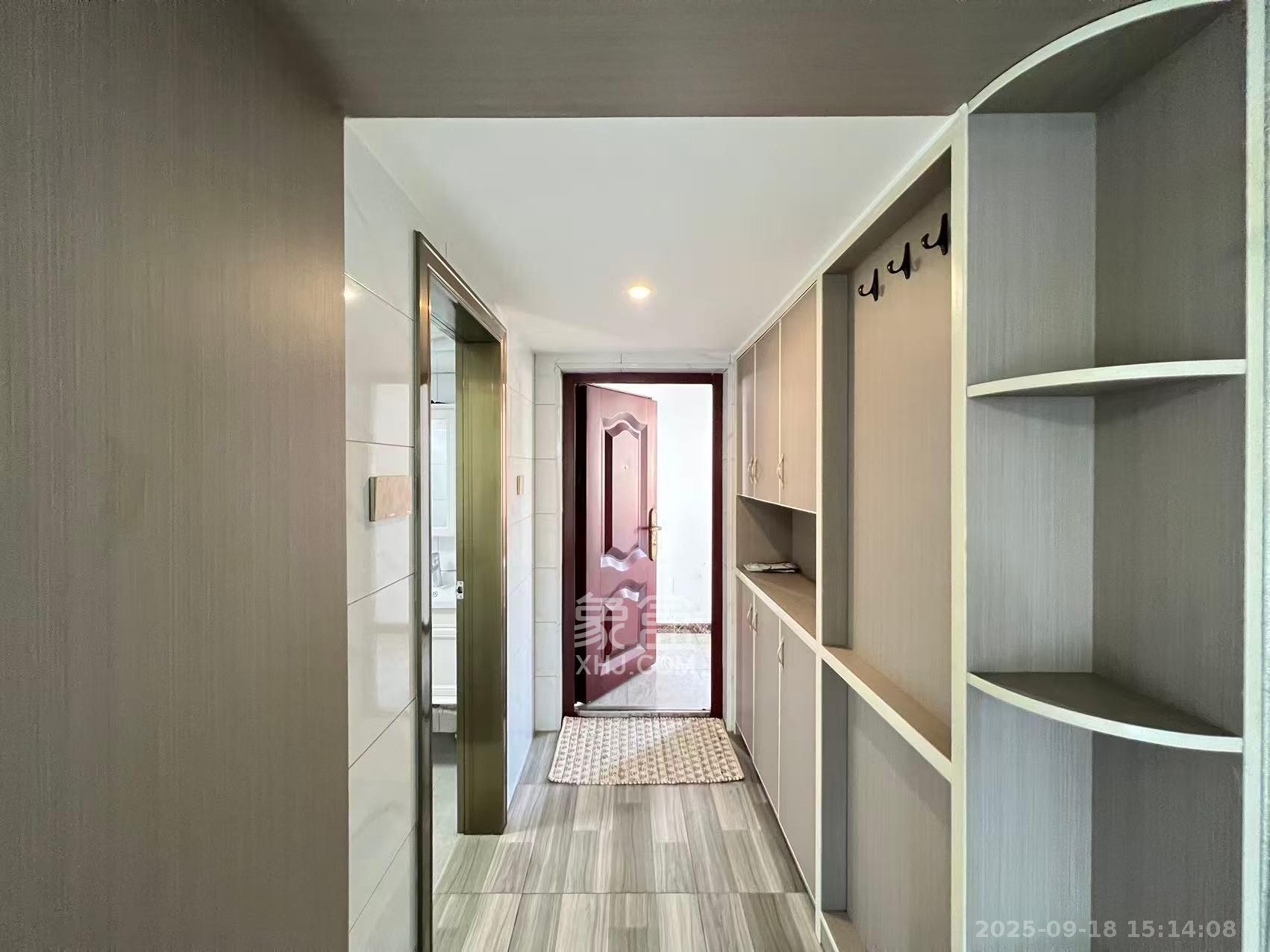 鹏程府 1室1厅1卫 1800.0元/月 鹏程府 1室1厅1卫 1800.0元/月室内图