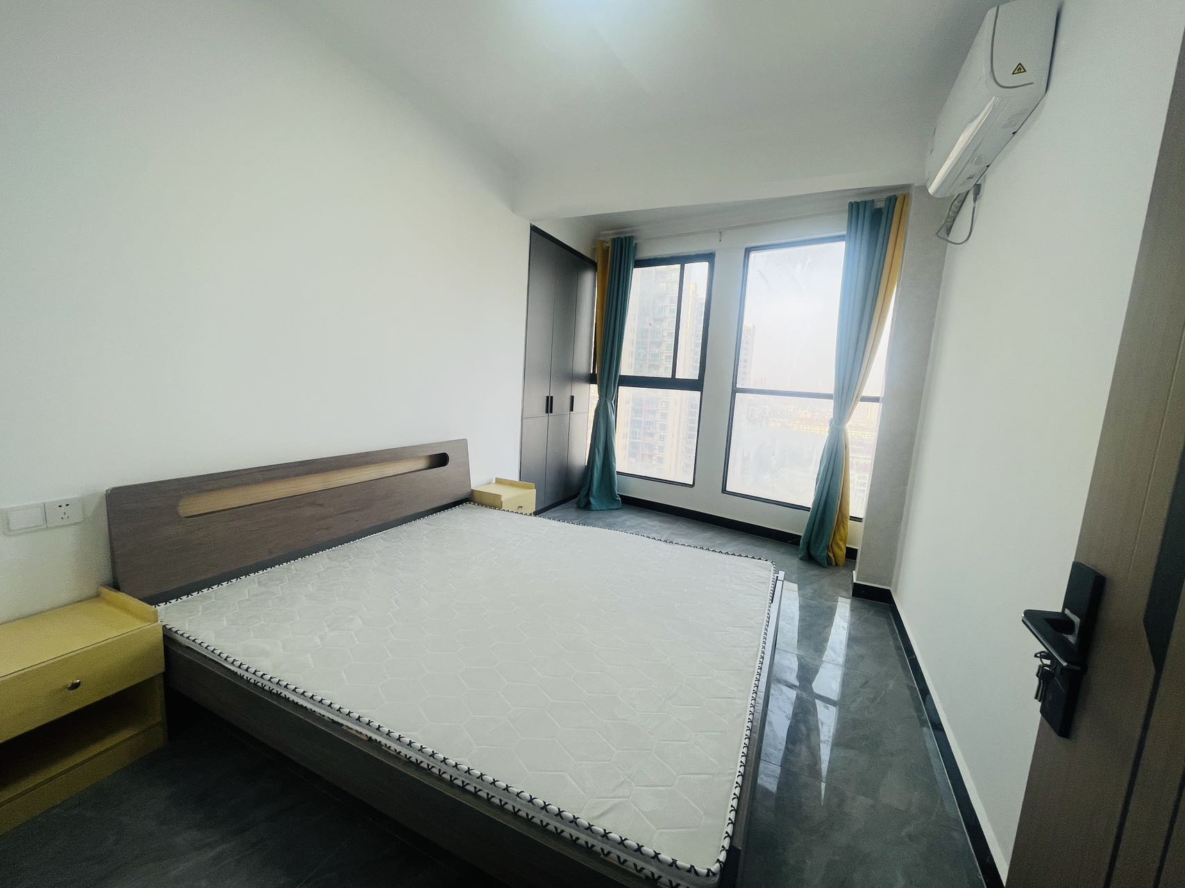 世纪嘉苑 1室0厅0卫 2000.0元/月 世纪嘉苑 1室0厅0卫 2000.0元/月室内图