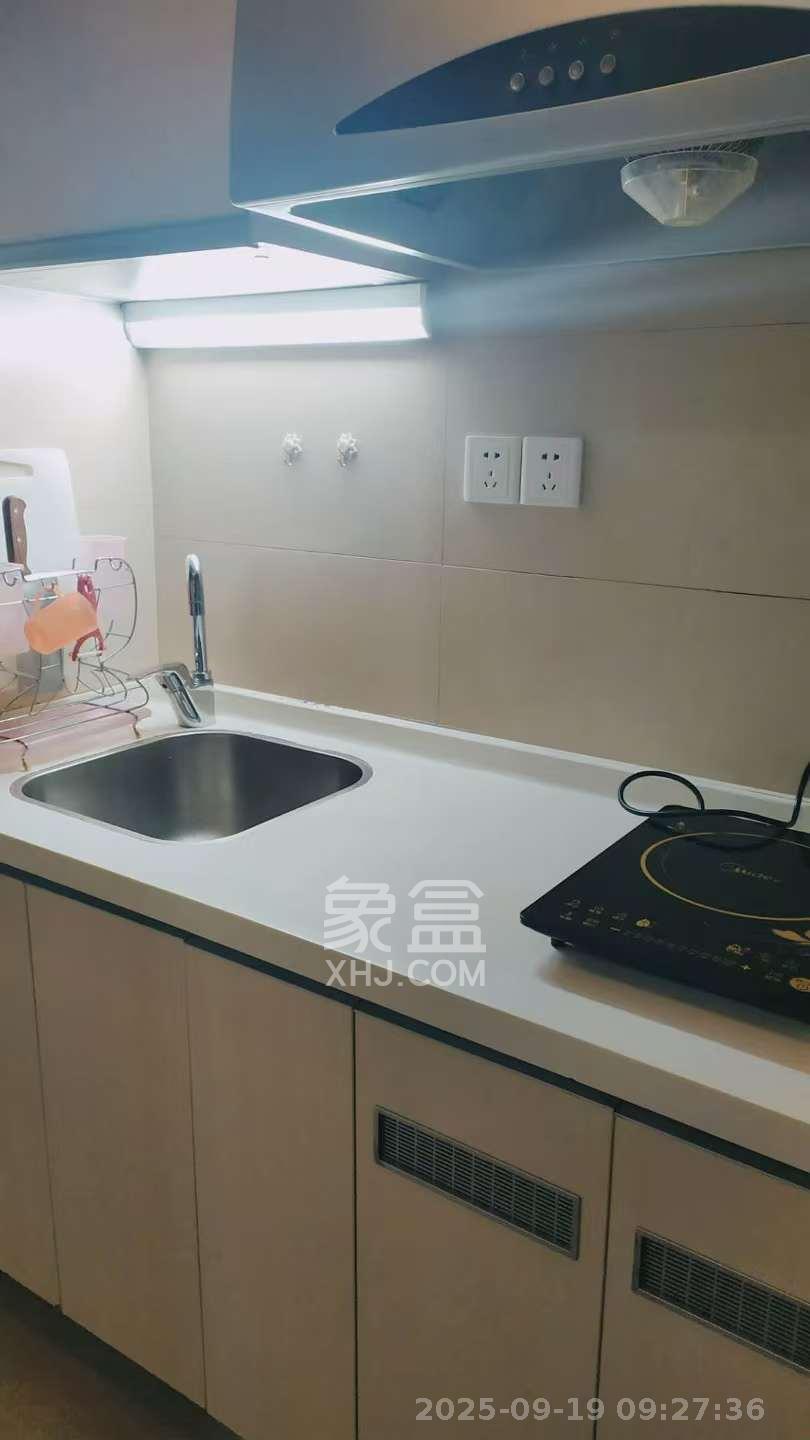 万科金色家园 1室1厅1卫 1400.0元/月 万科金色家园 1室1厅1卫 1400.0元/月室内图