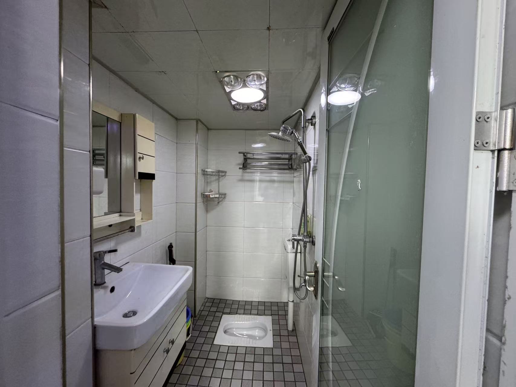 鹏利广场 1室1厅1卫 1200.0元/月 鹏利广场 1室1厅1卫 1200.0元/月室内图