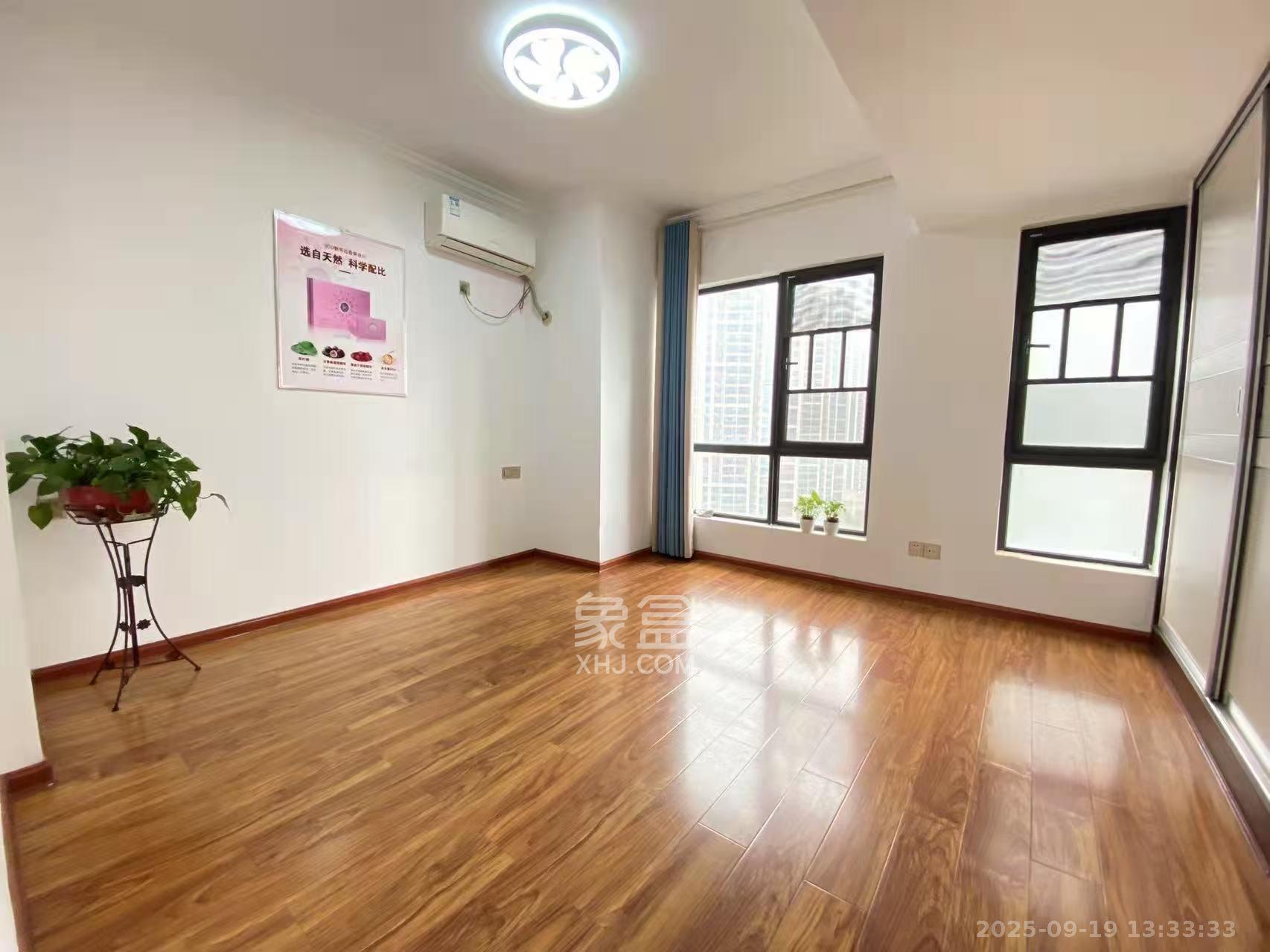 达美D6区 4室2厅2卫 4500.0元/月 达美D6区 4室2厅2卫 4500.0元/月室内图